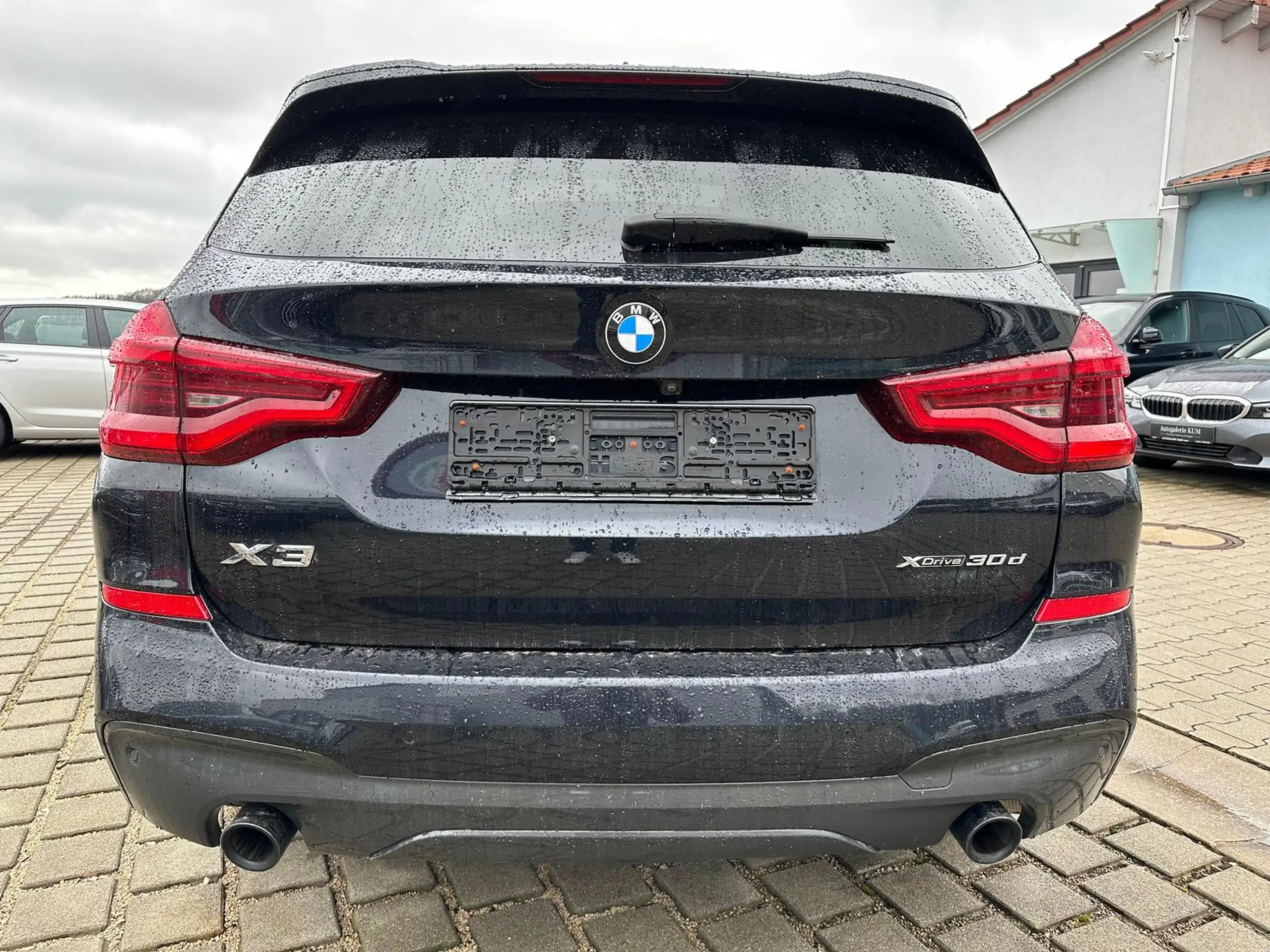 BMW - X3