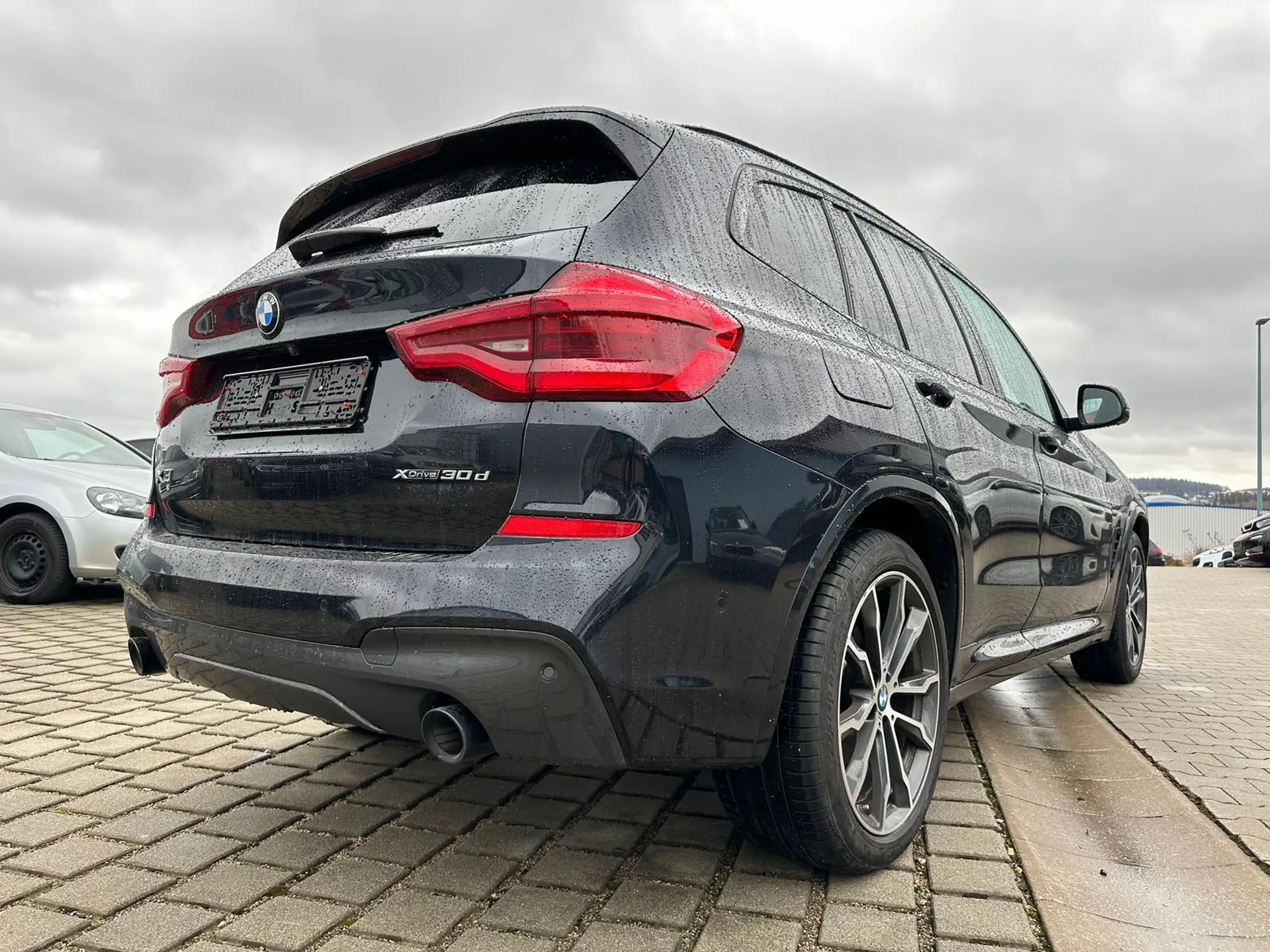 BMW - X3