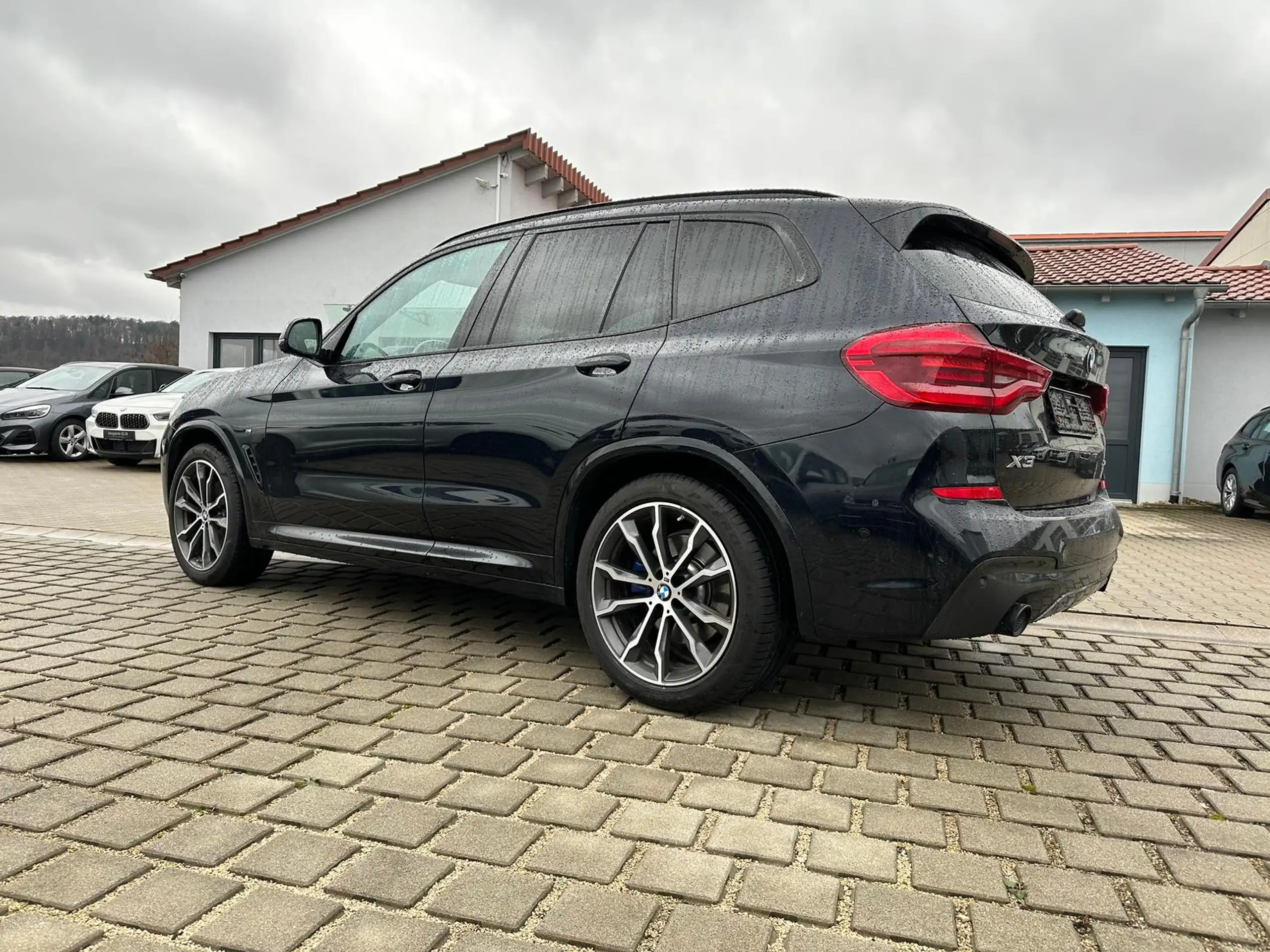 BMW - X3