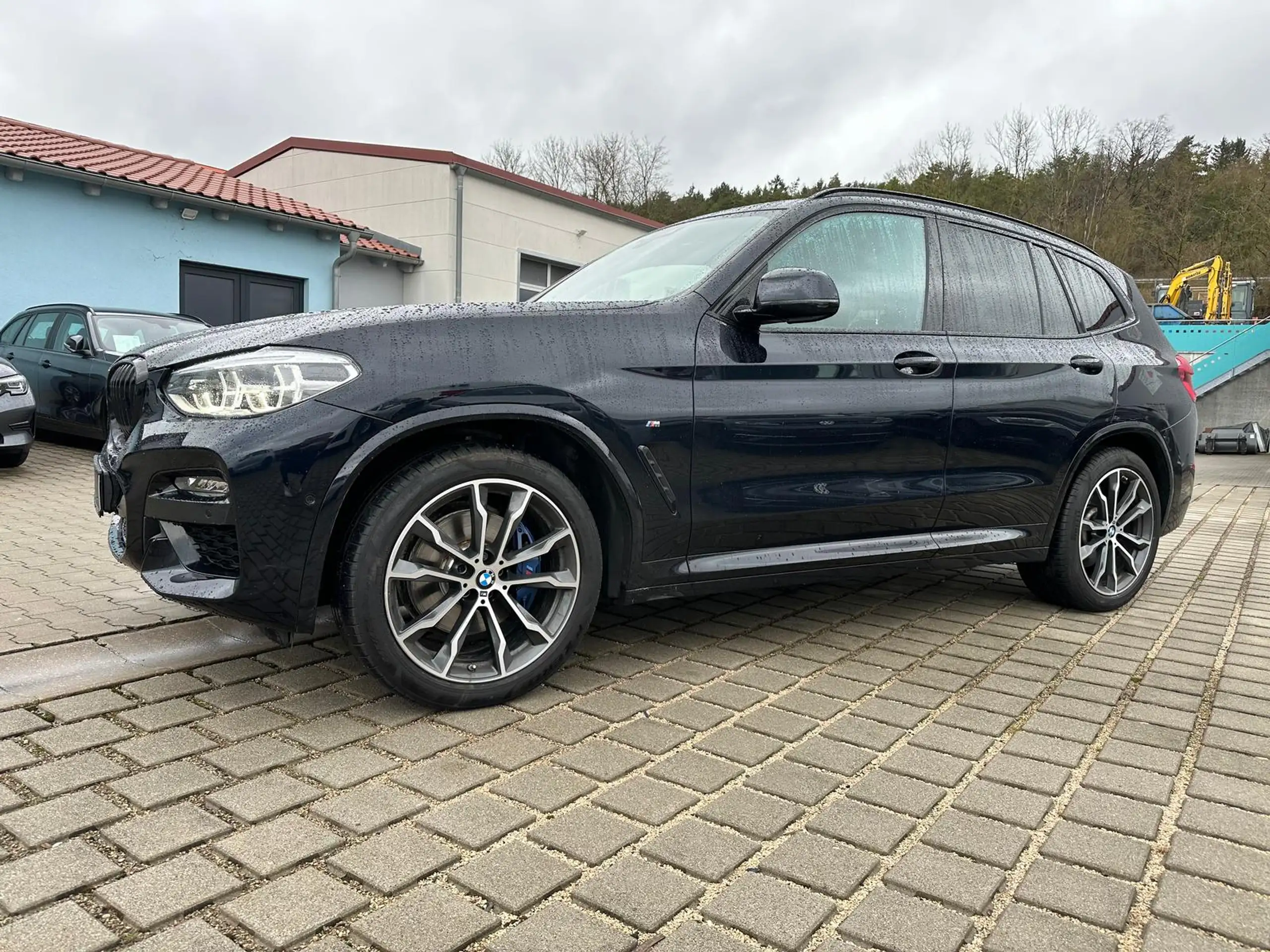 BMW - X3