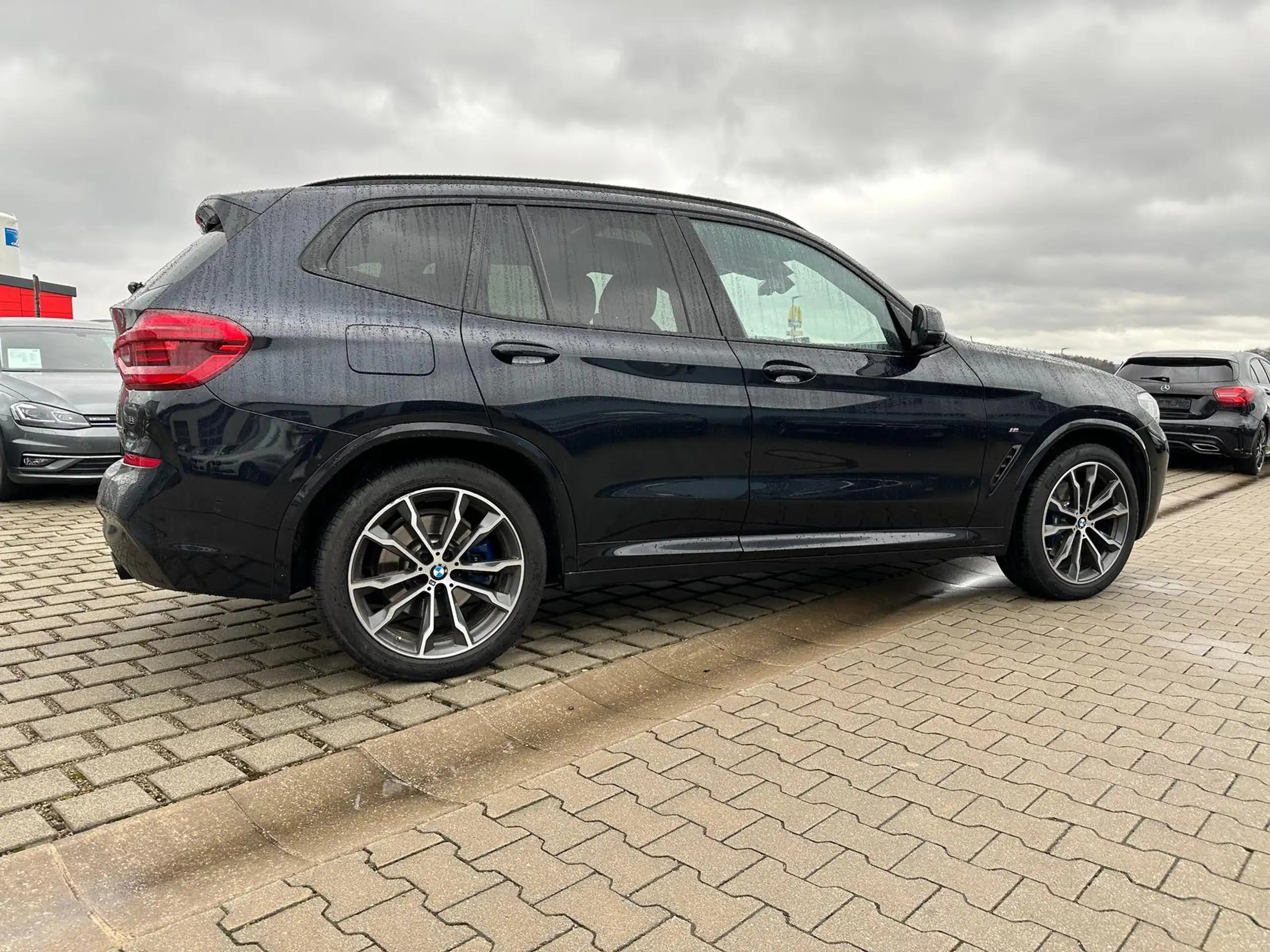 BMW - X3