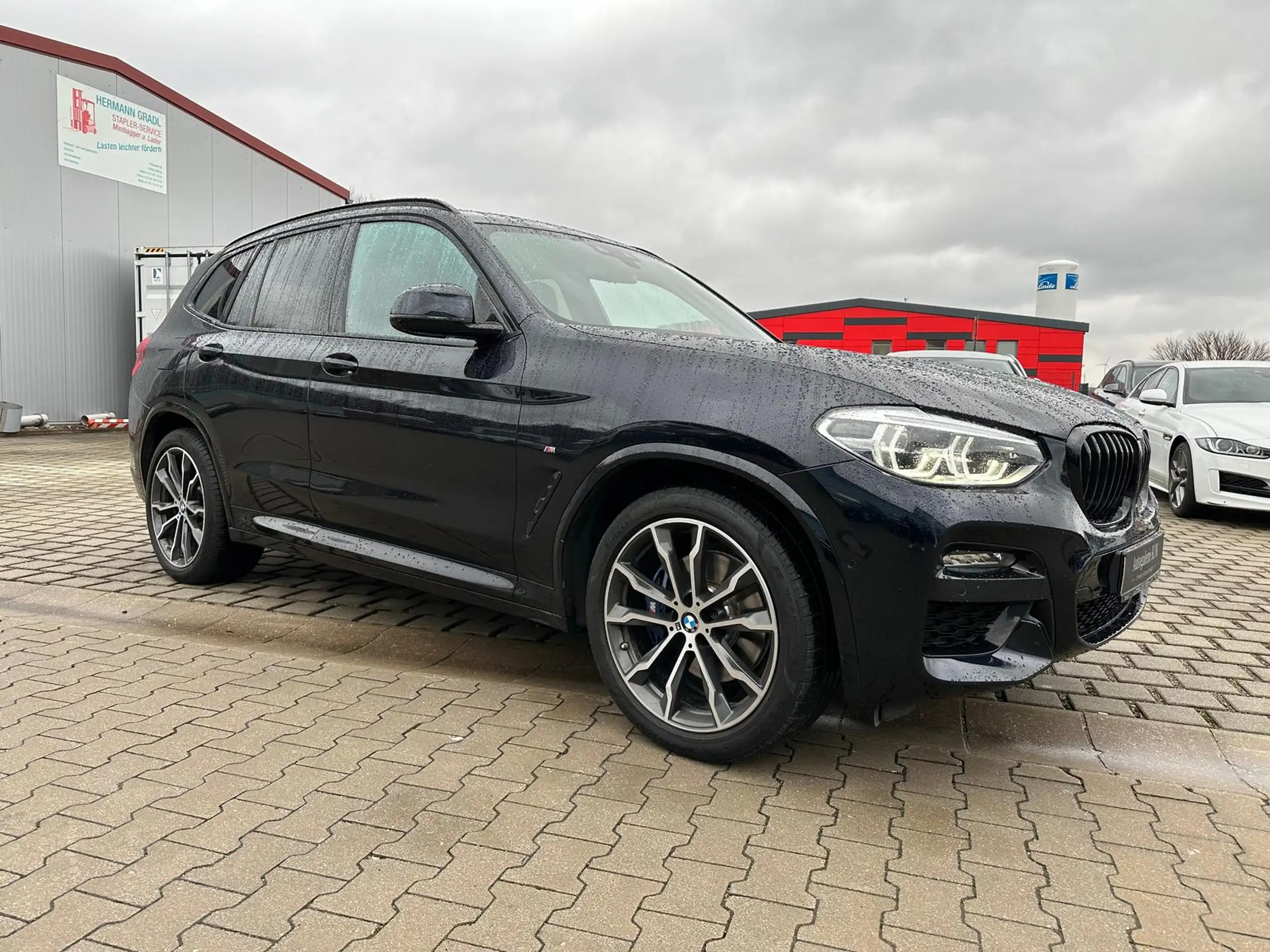 BMW - X3