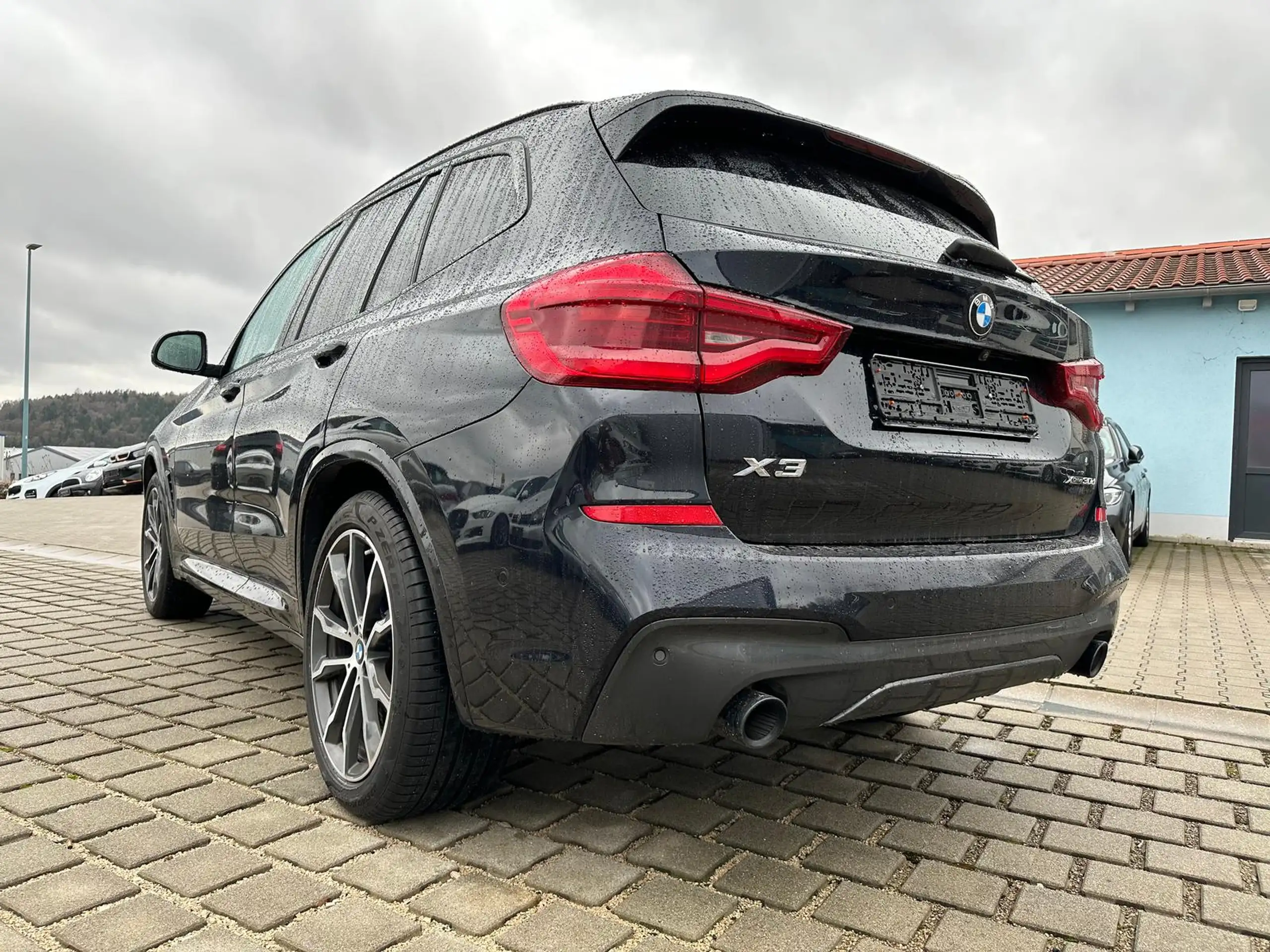 BMW - X3