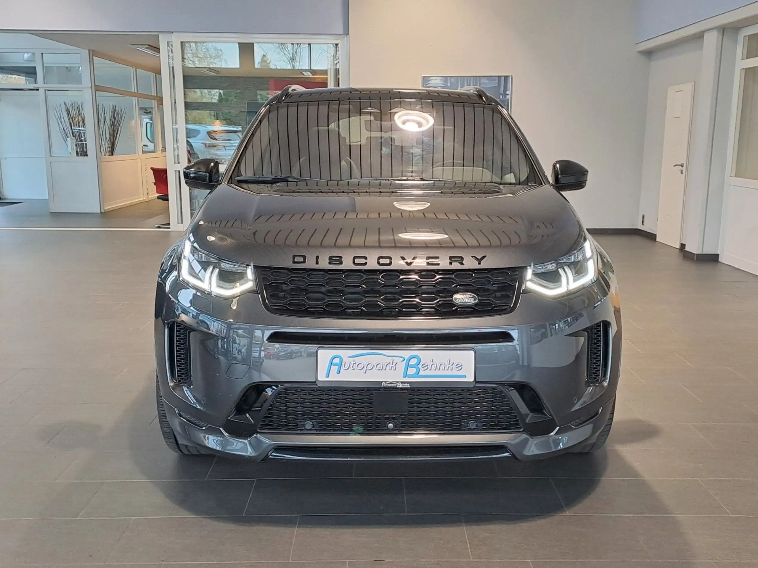 Land Rover - Discovery Sport