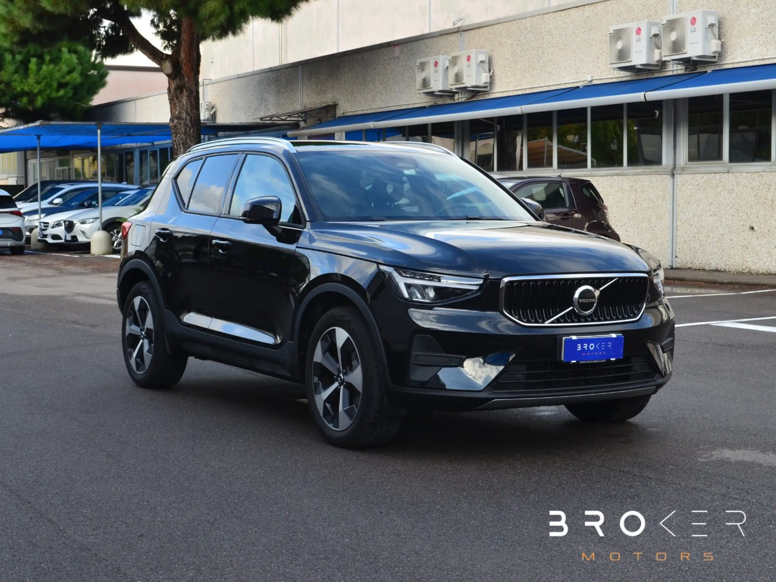 Volvo - XC40