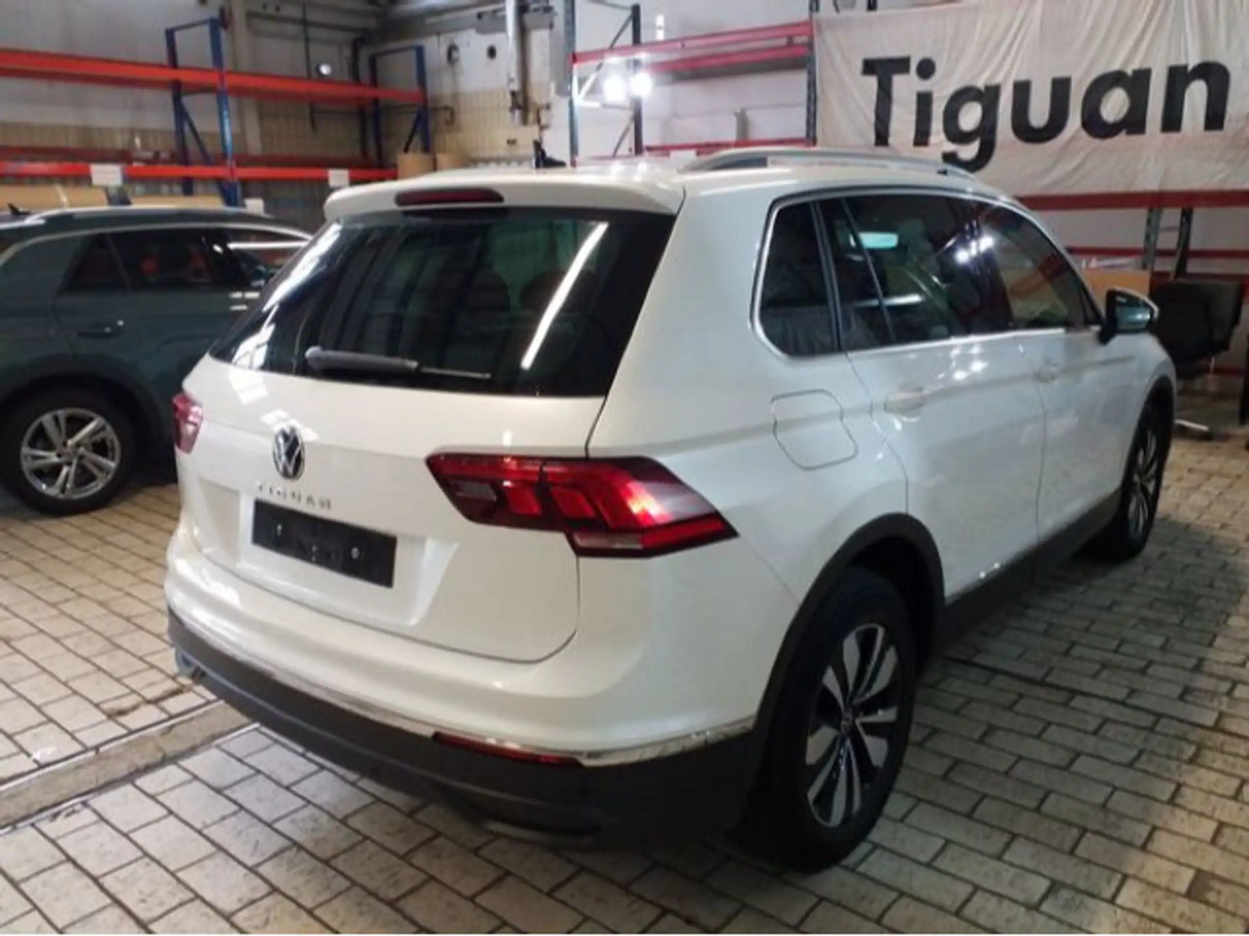 Volkswagen - Tiguan