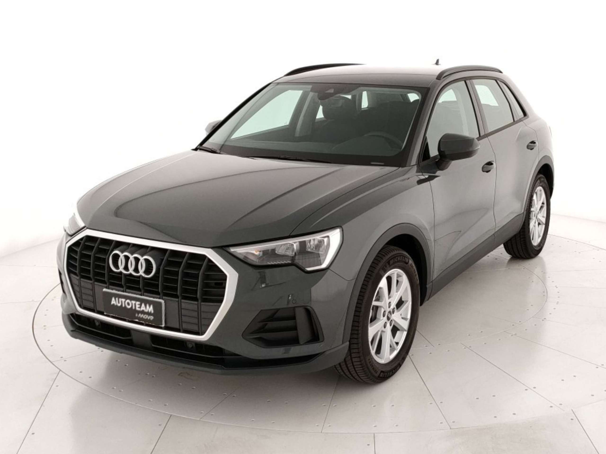 Audi - Q3