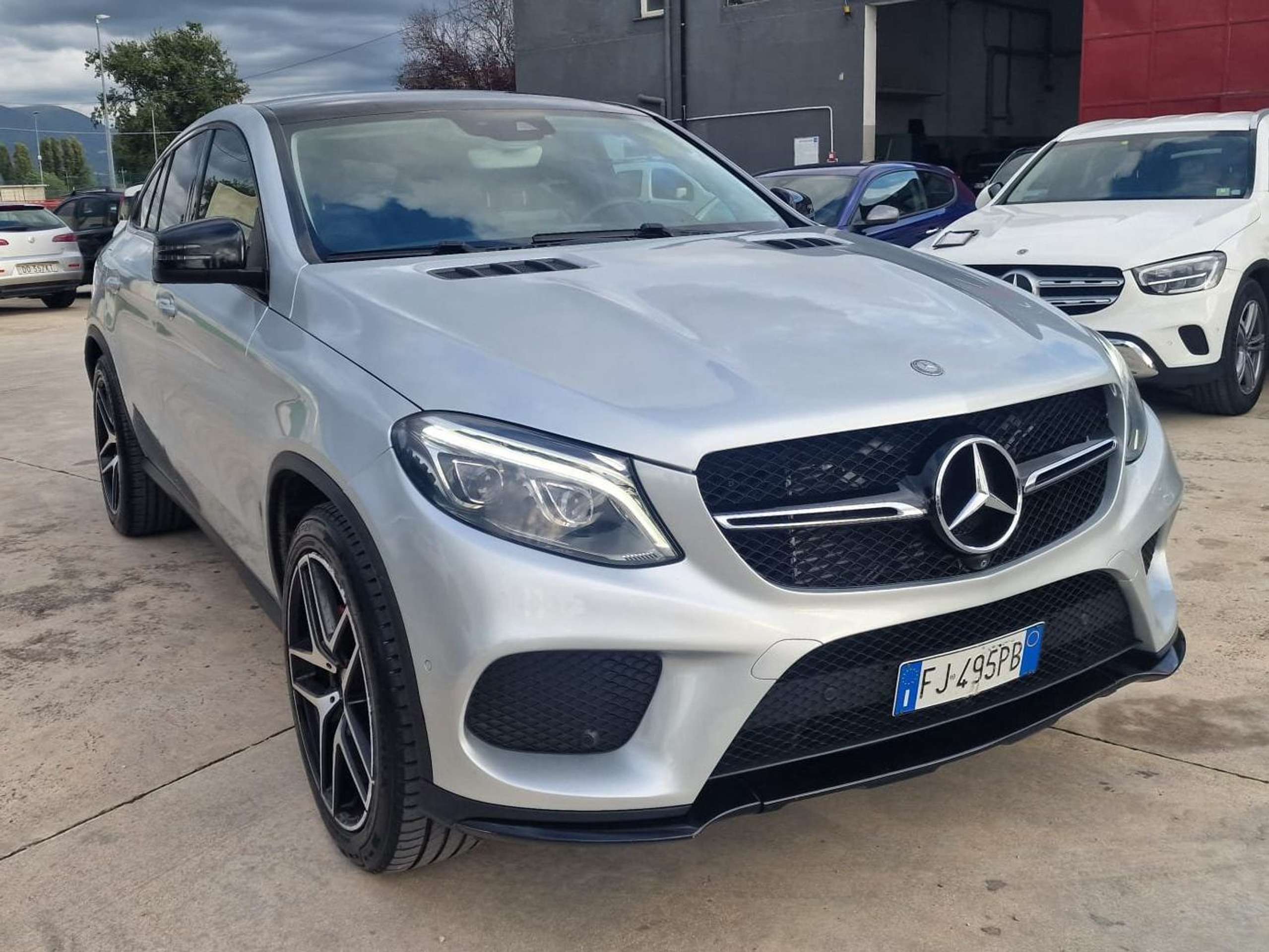 Mercedes-Benz - GLE 350