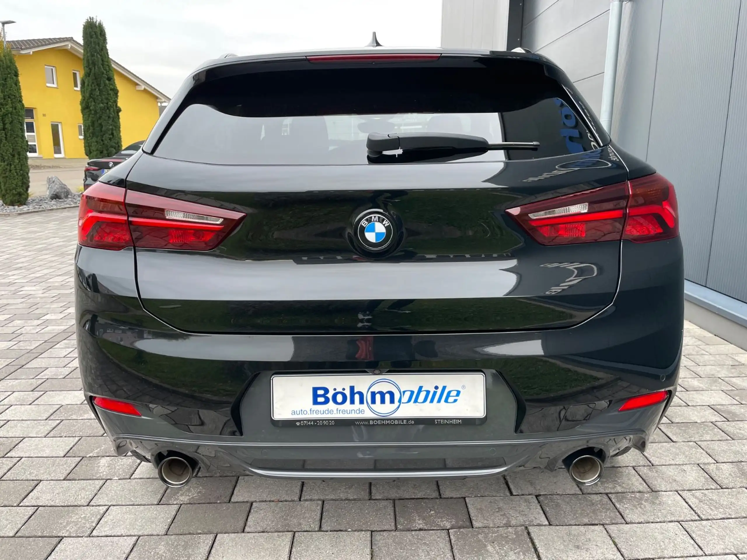 BMW - X2