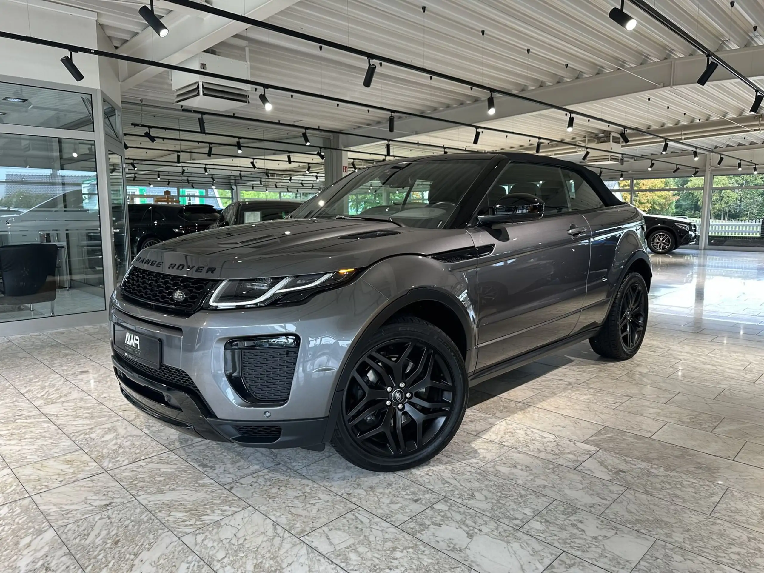 Land Rover - Range Rover Evoque