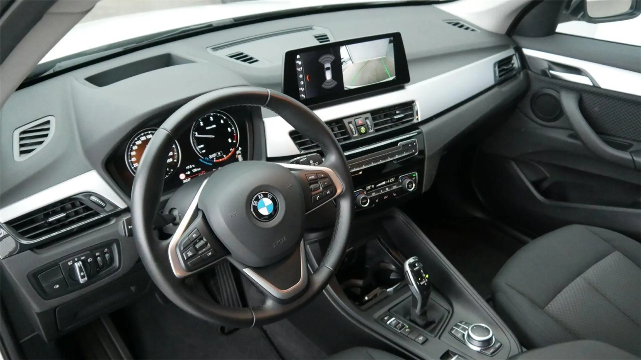 BMW - X1