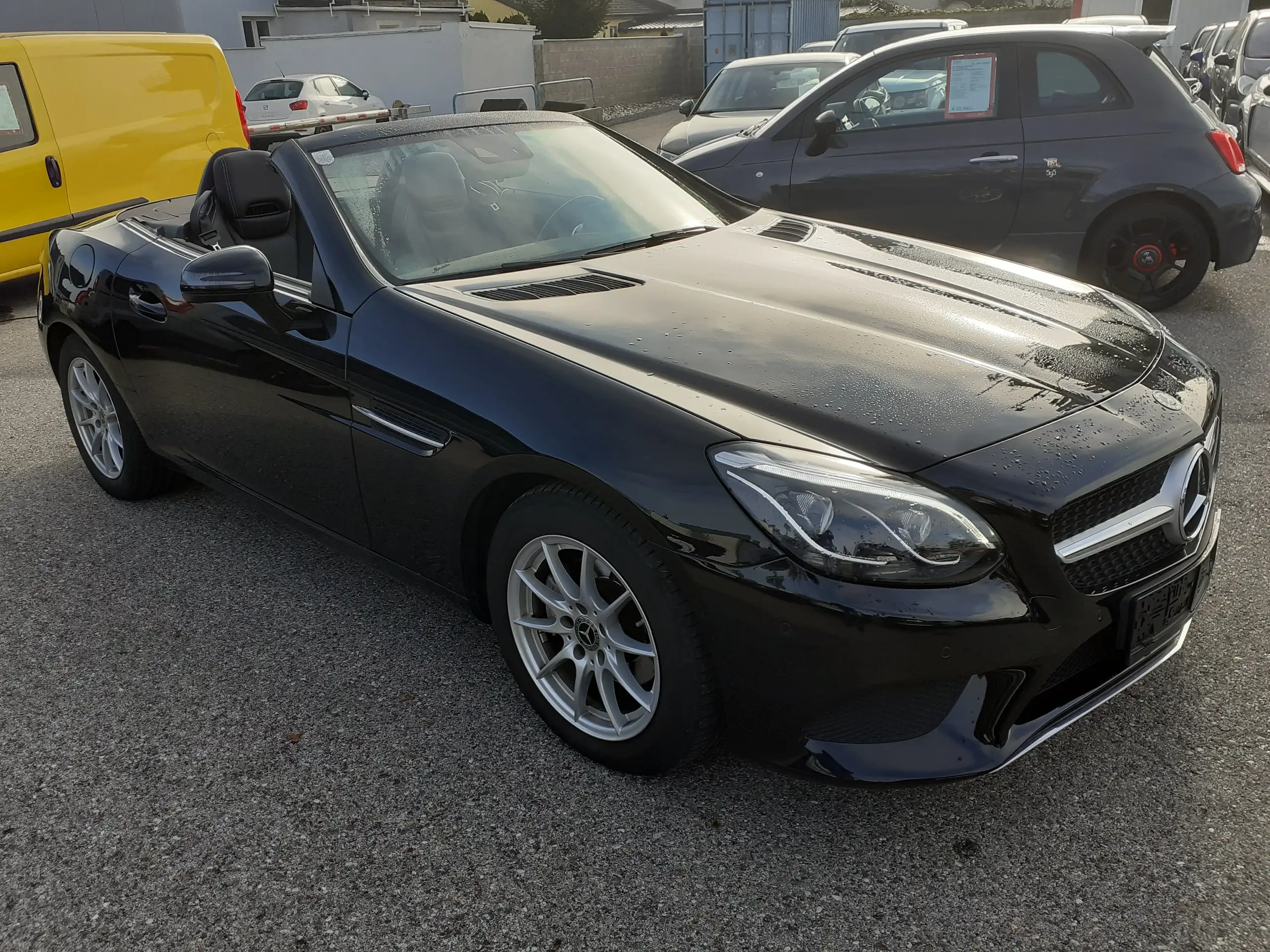 Mercedes-Benz - SLC 180