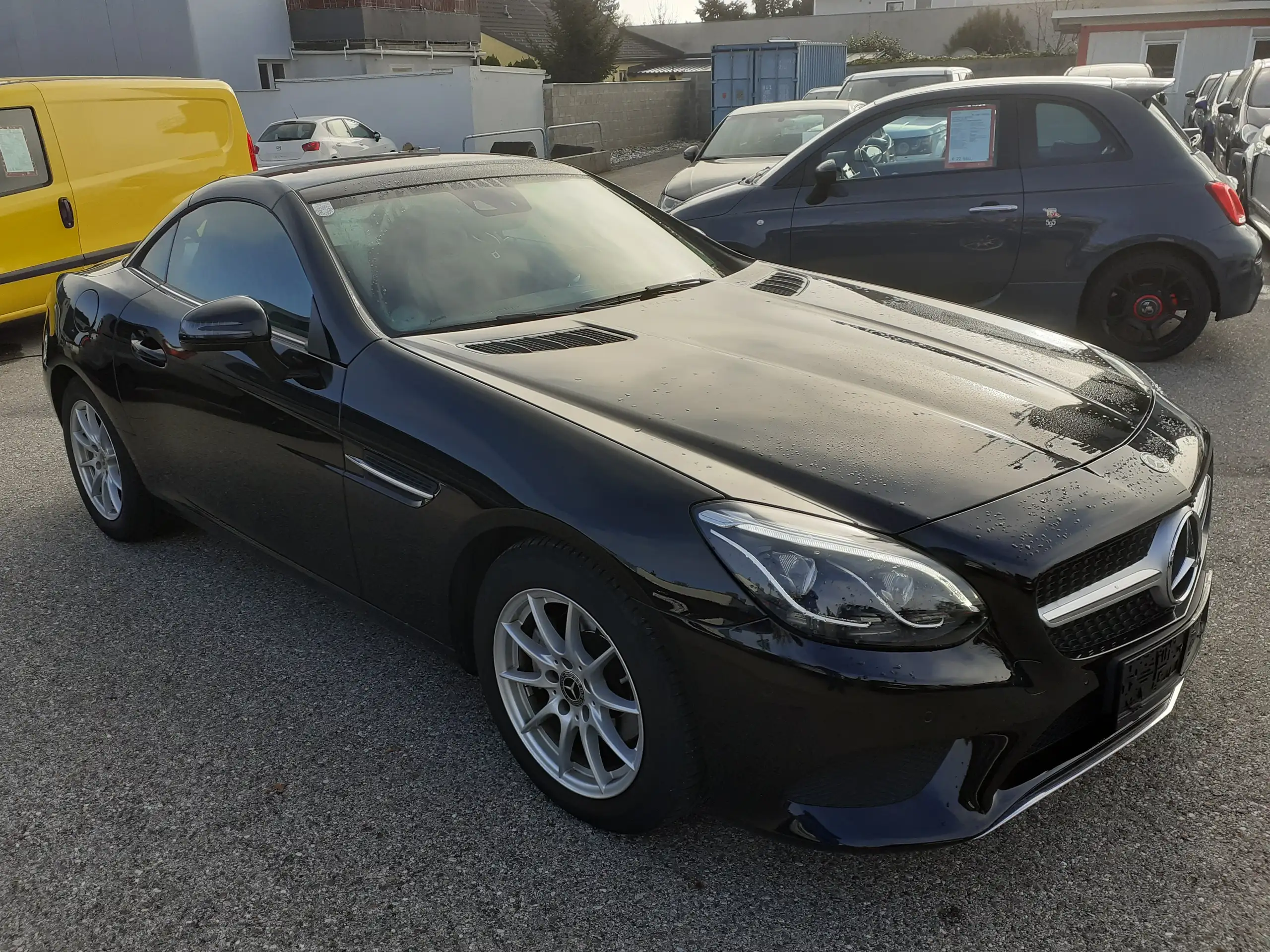 Mercedes-Benz - SLC 180