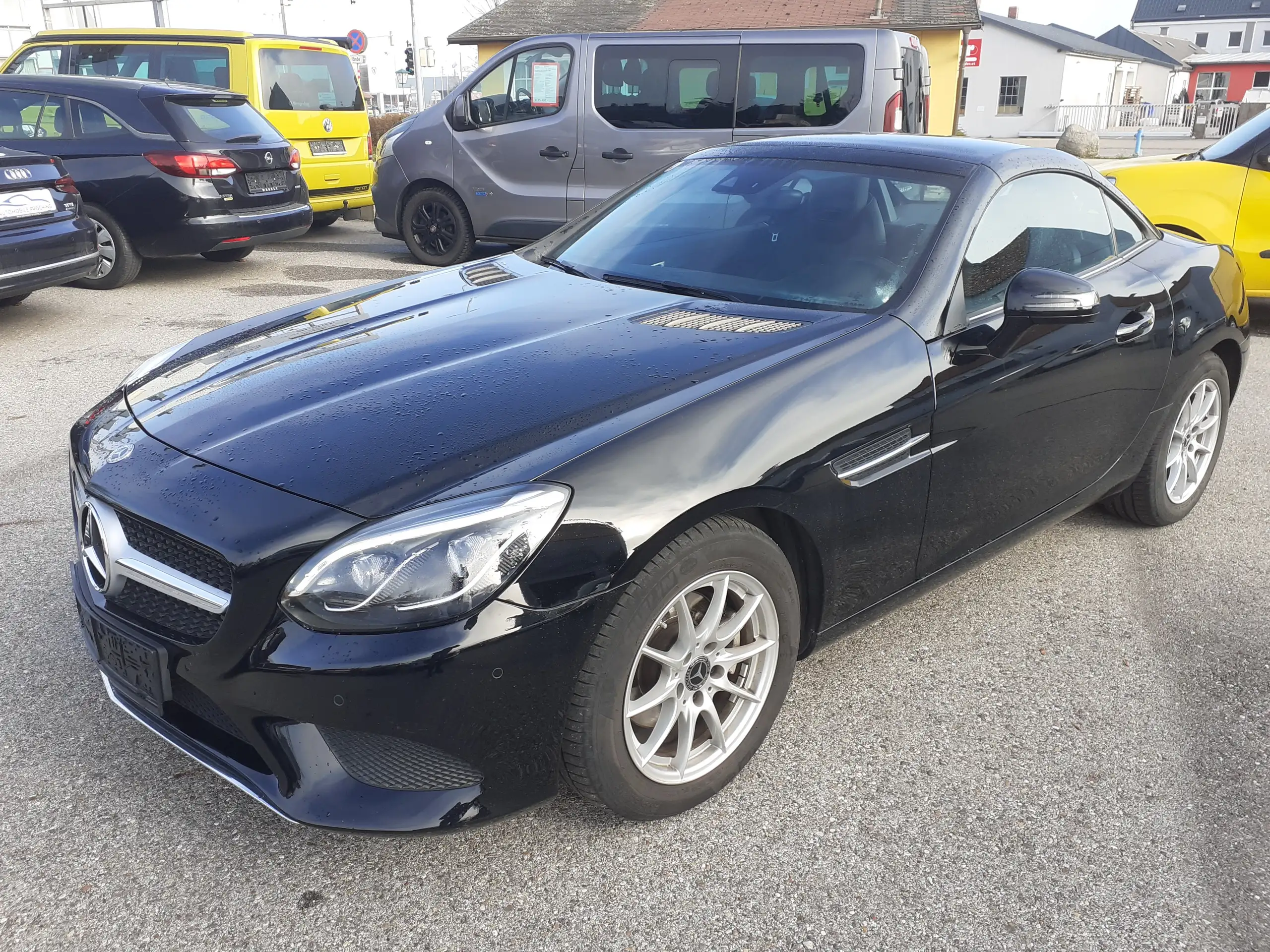 Mercedes-Benz - SLC 180