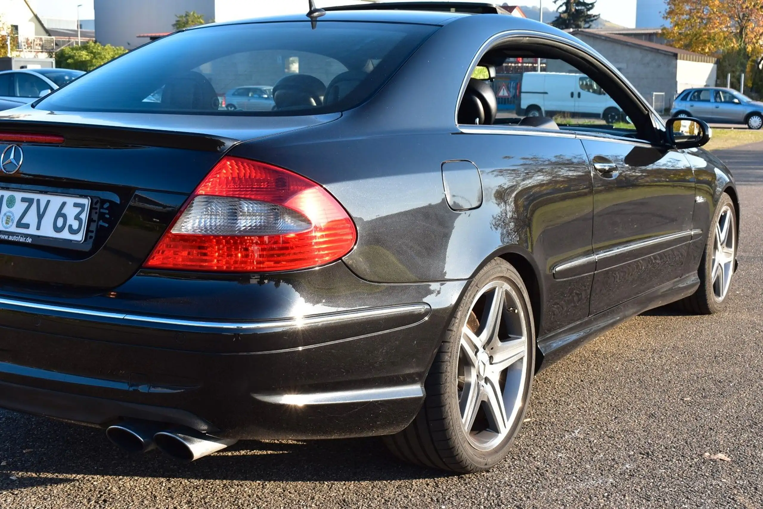 Mercedes-Benz - CLK 63 AMG