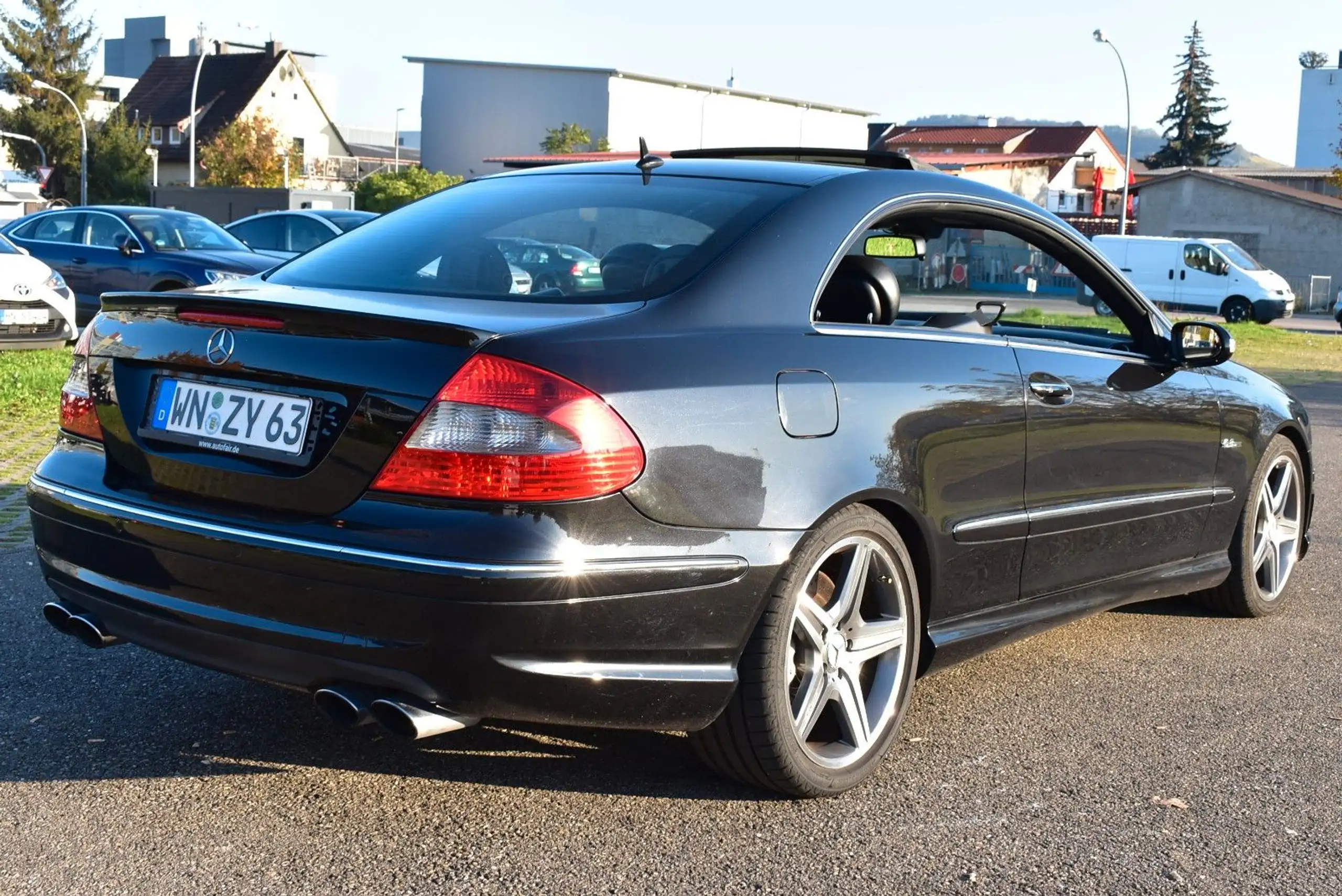 Mercedes-Benz - CLK 63 AMG