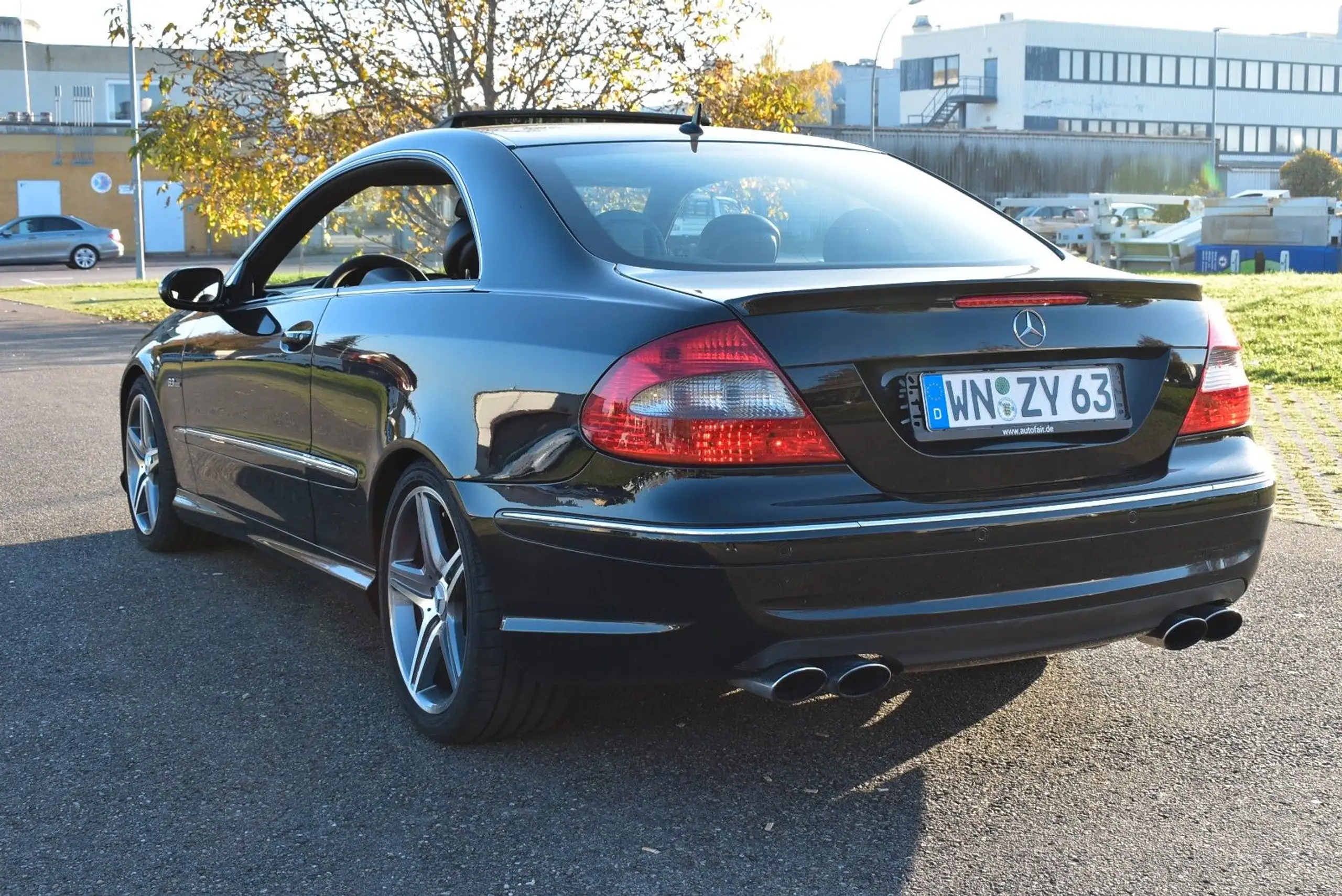 Mercedes-Benz - CLK 63 AMG