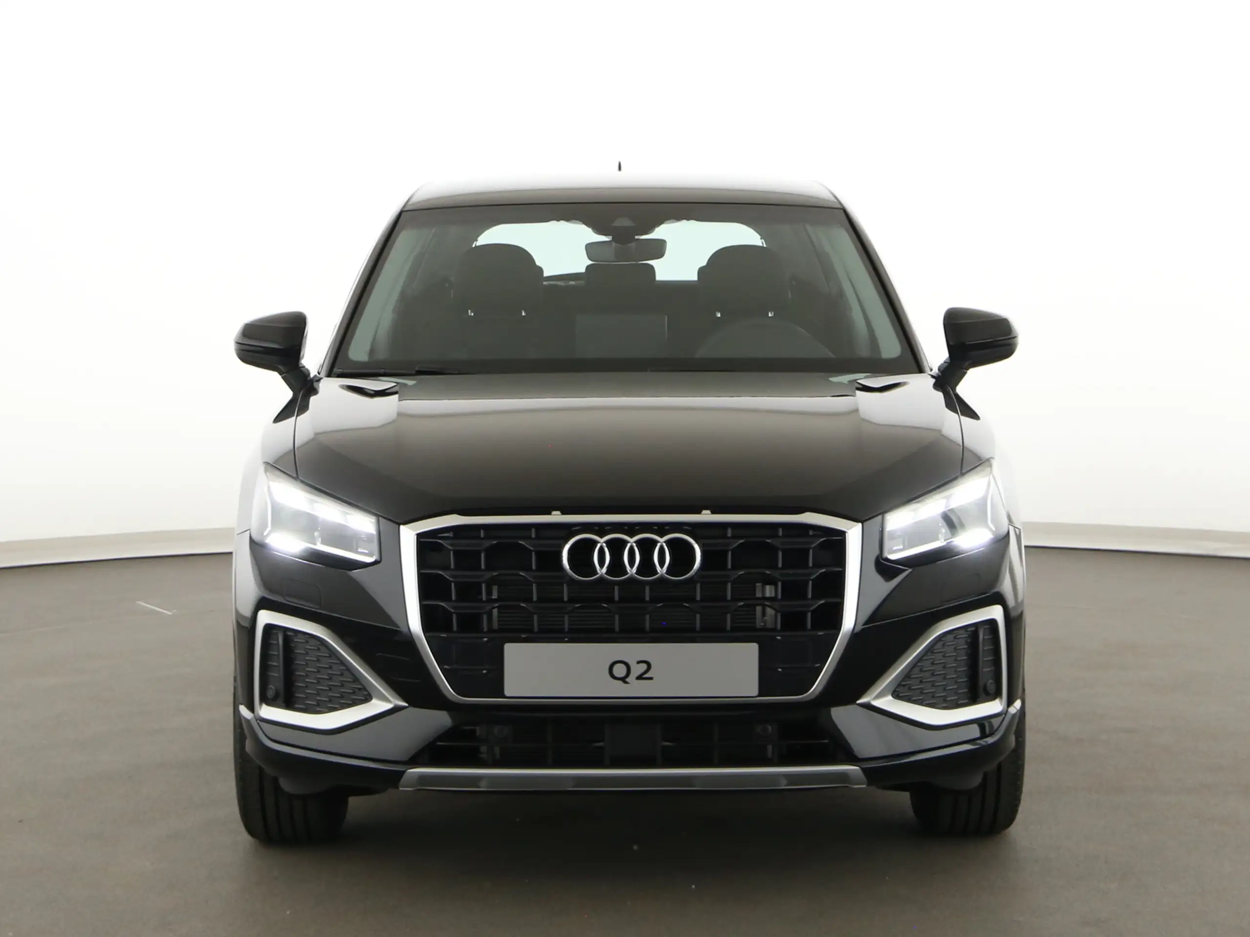 Audi - Q2