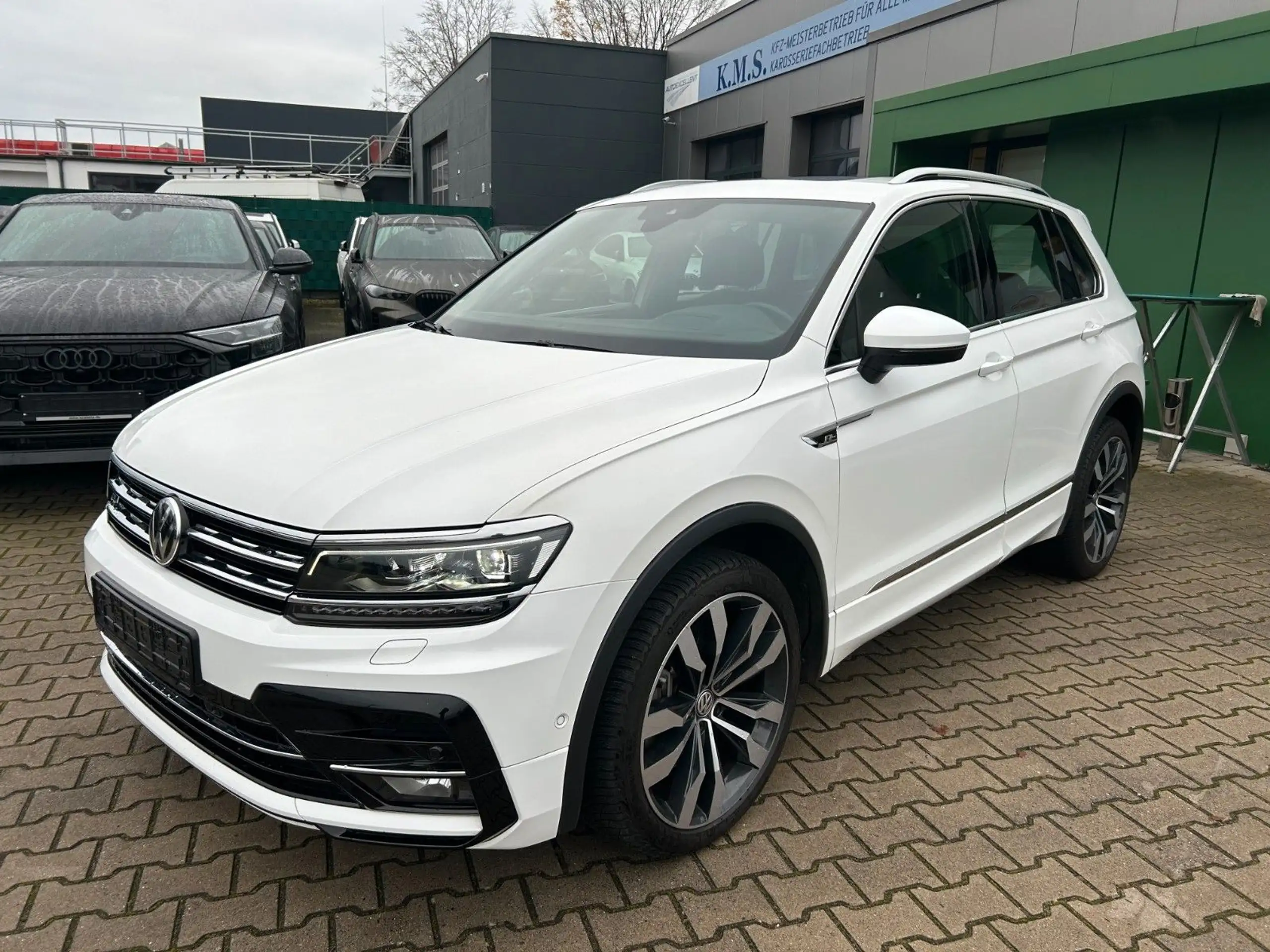 Volkswagen - Tiguan