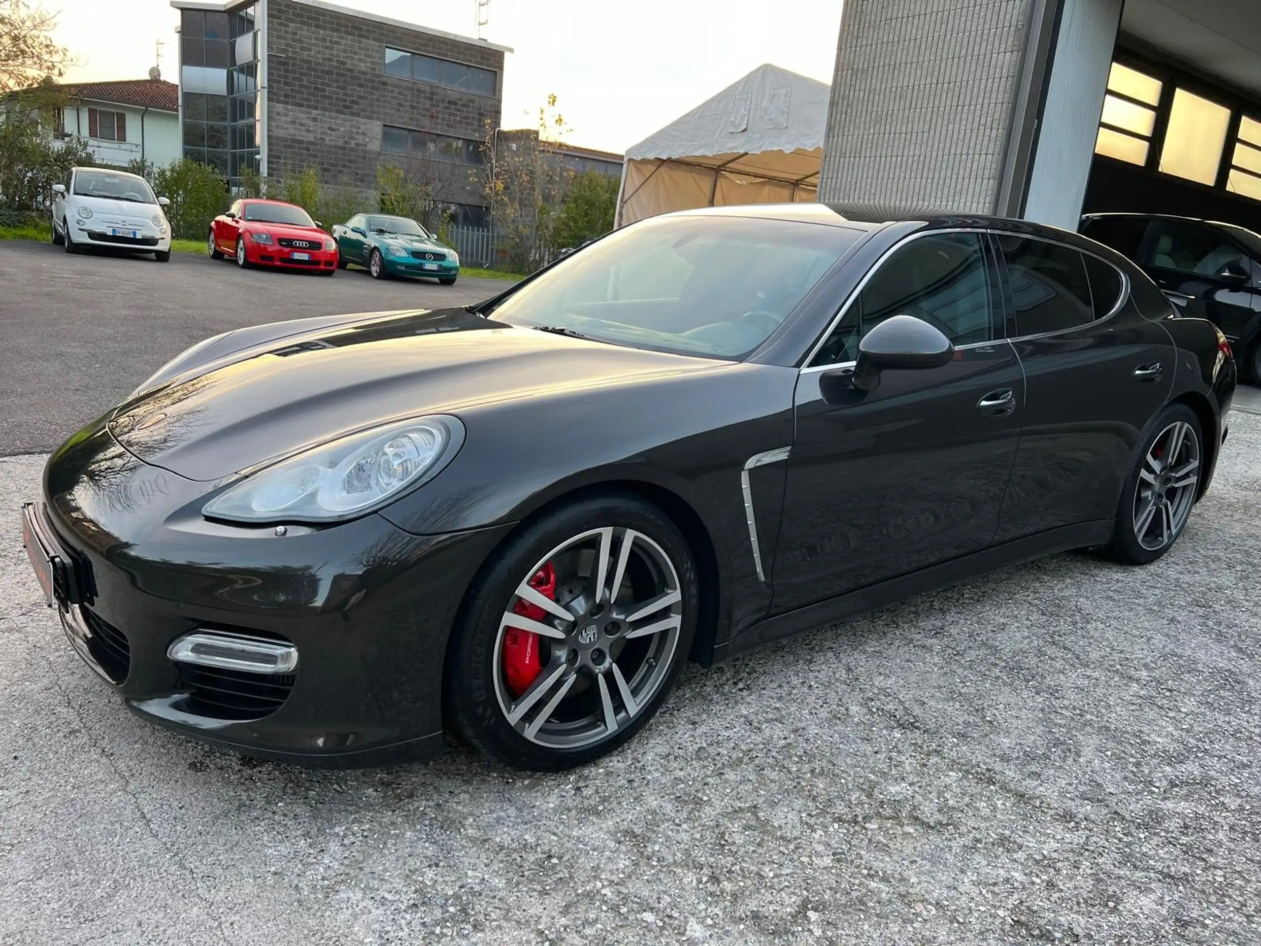 Porsche - Panamera