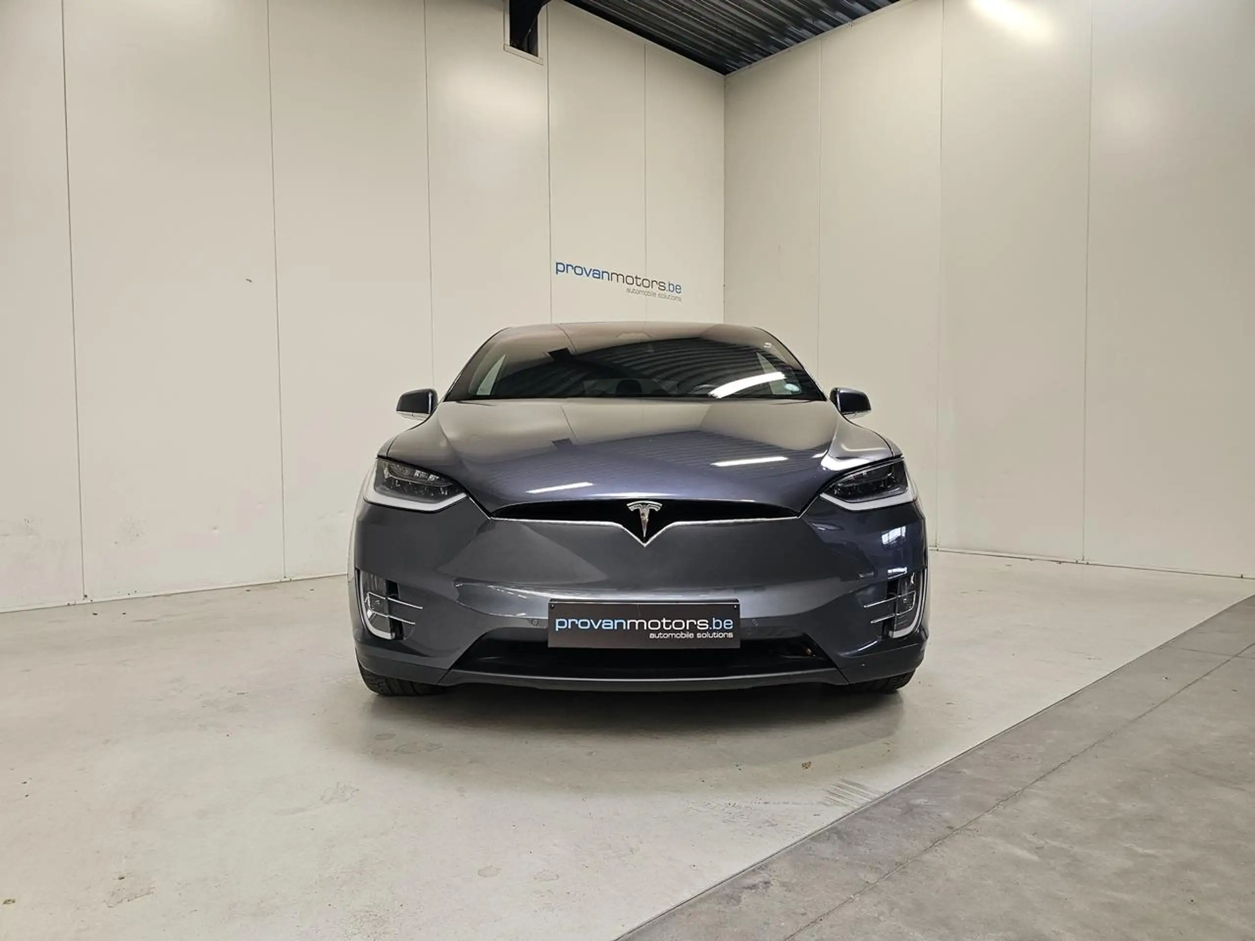 Tesla - Model X