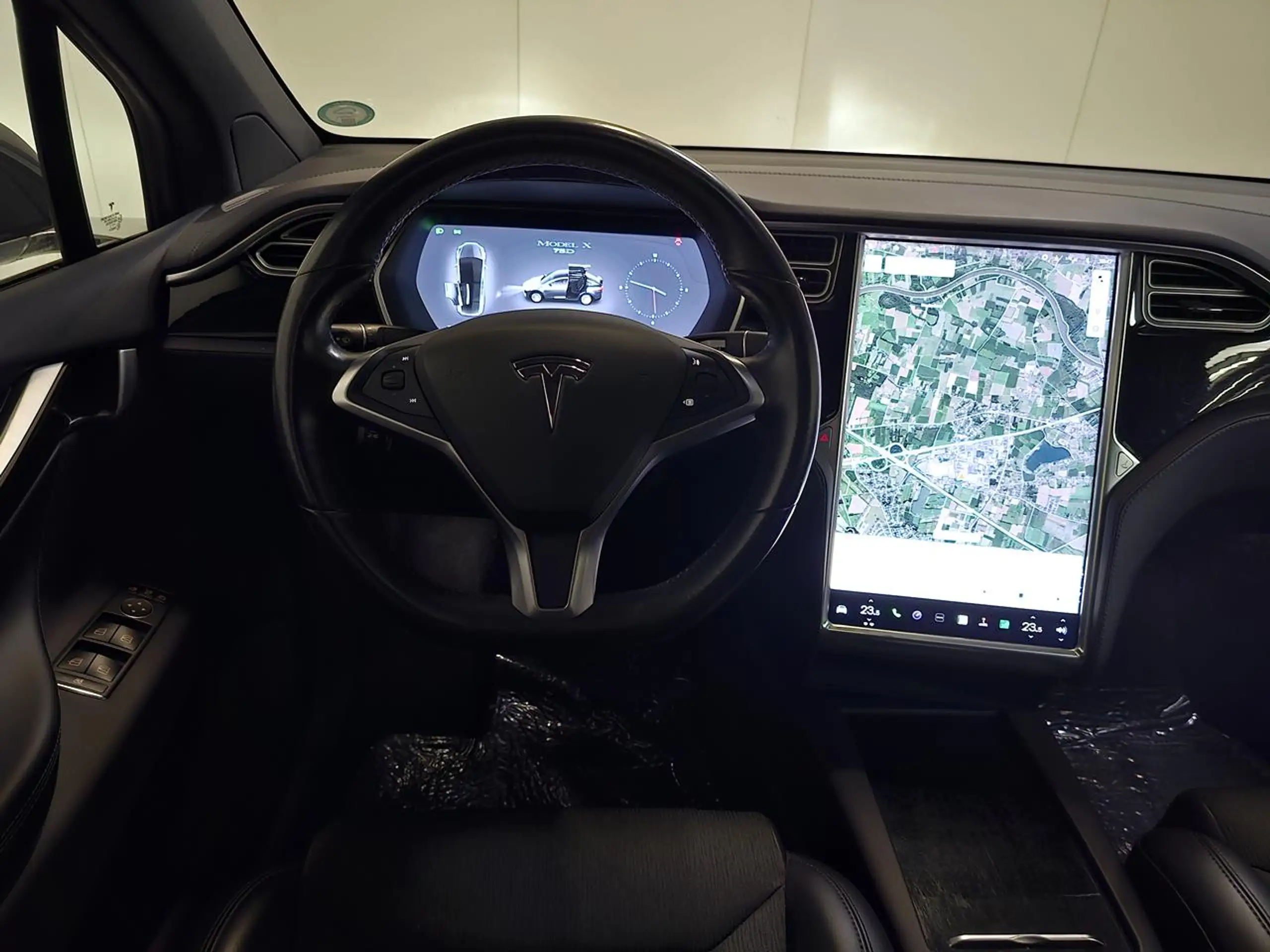 Tesla - Model X