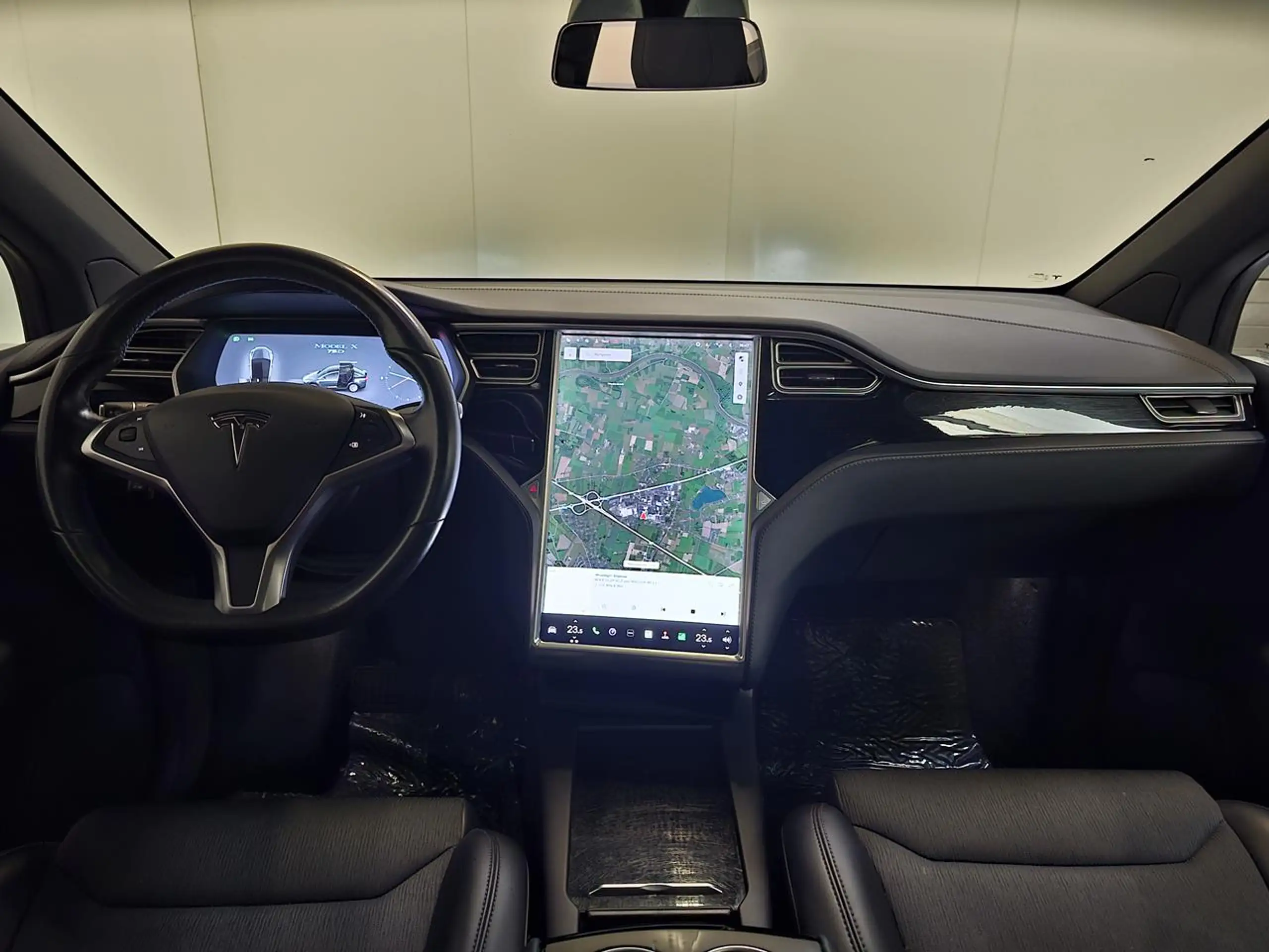 Tesla - Model X