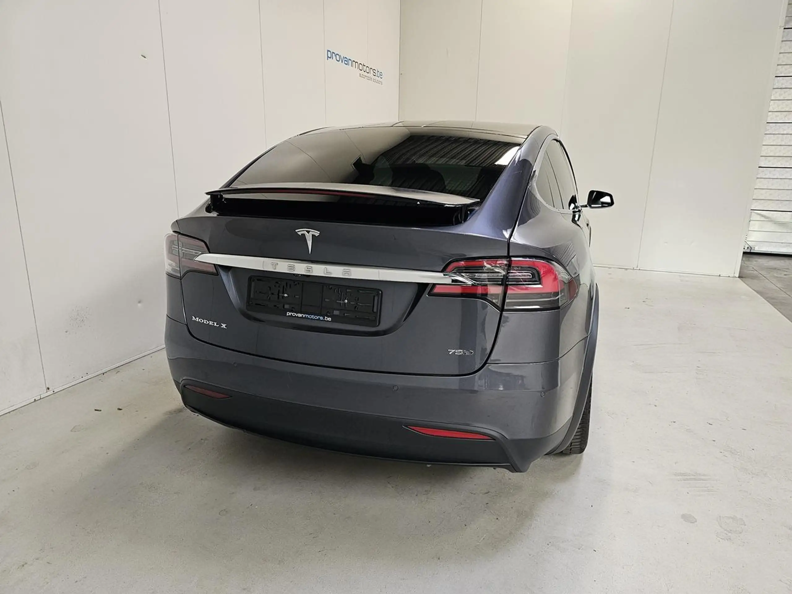 Tesla - Model X