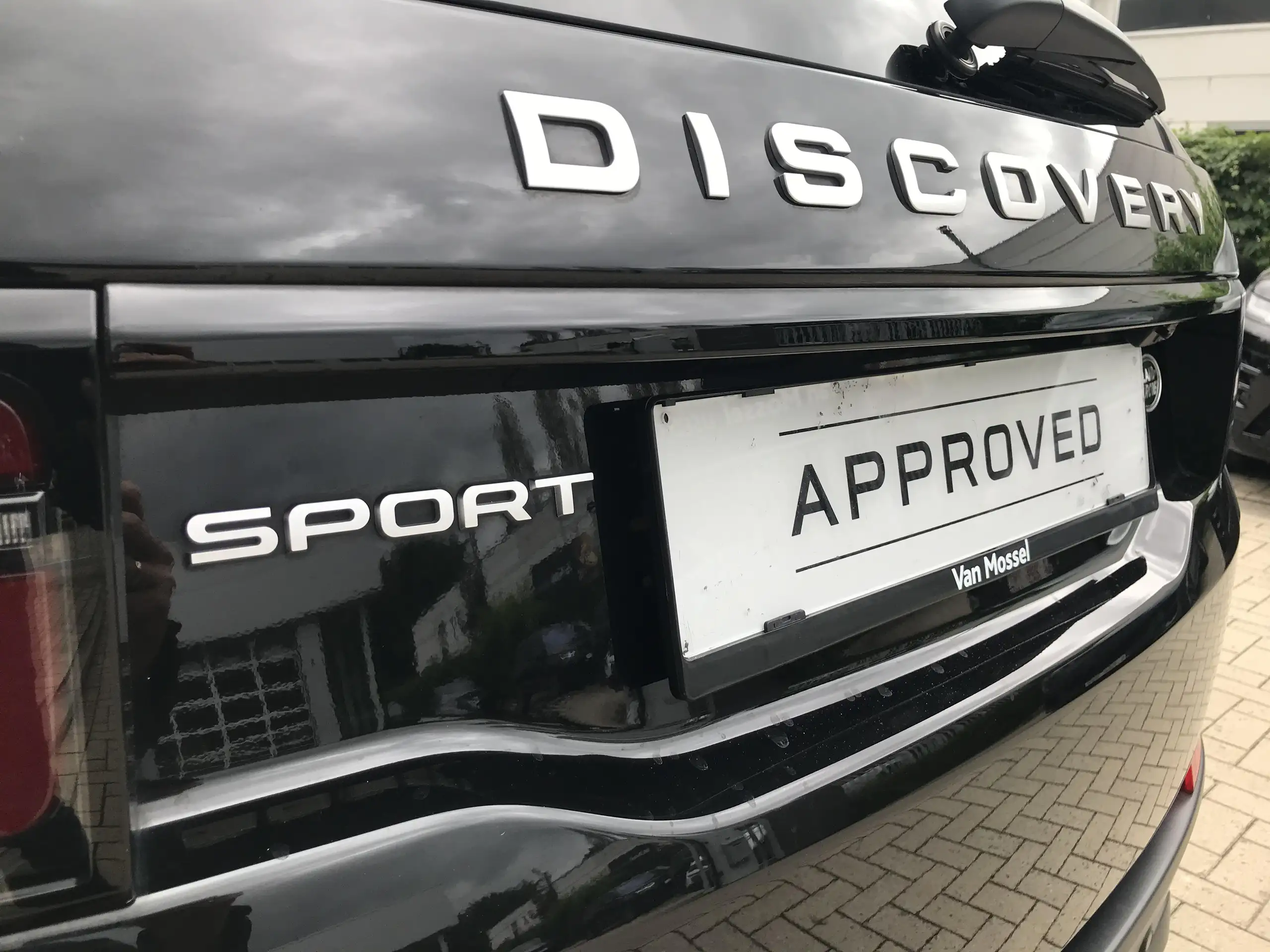 Land Rover - Discovery Sport