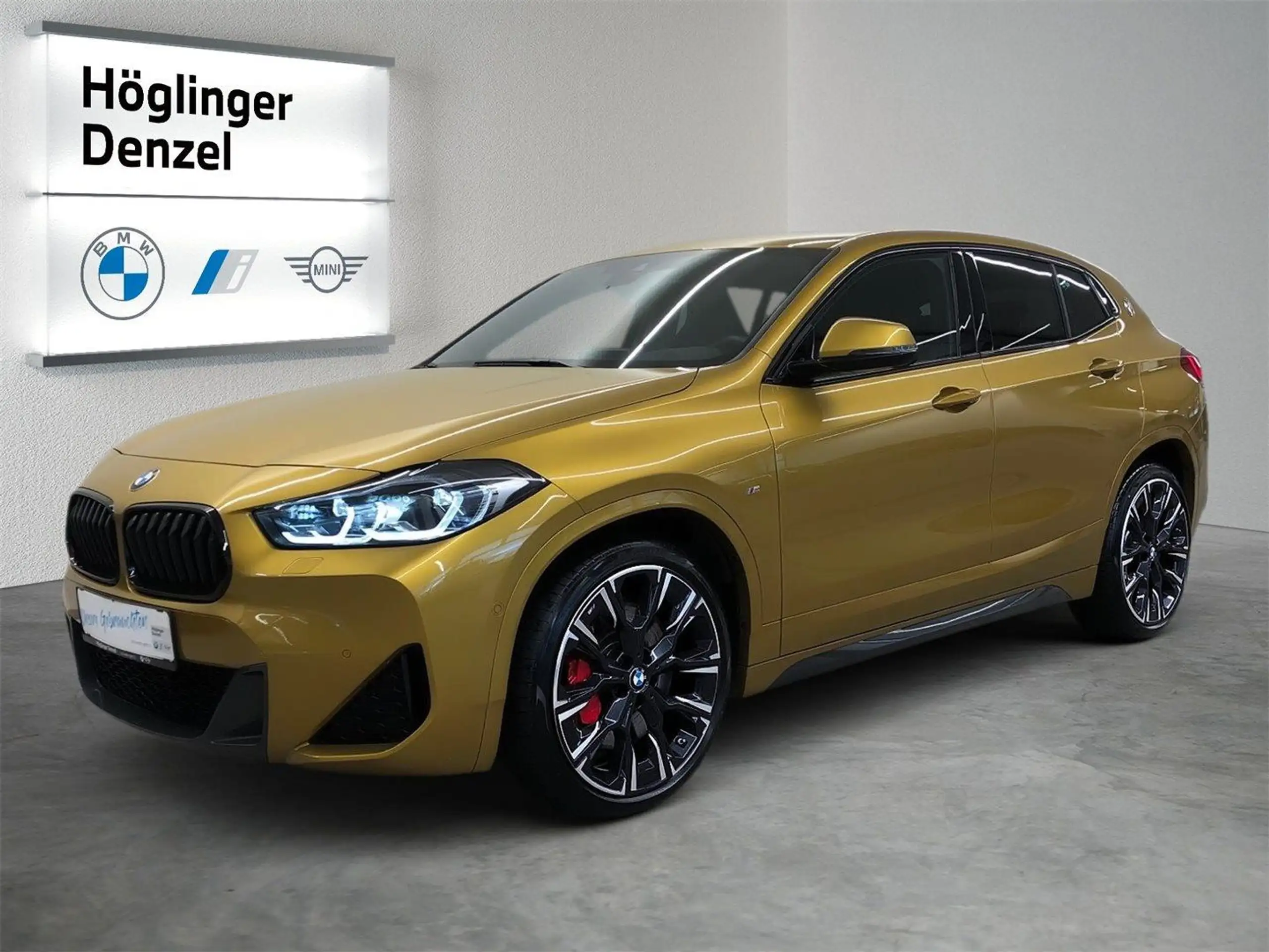 BMW - X2