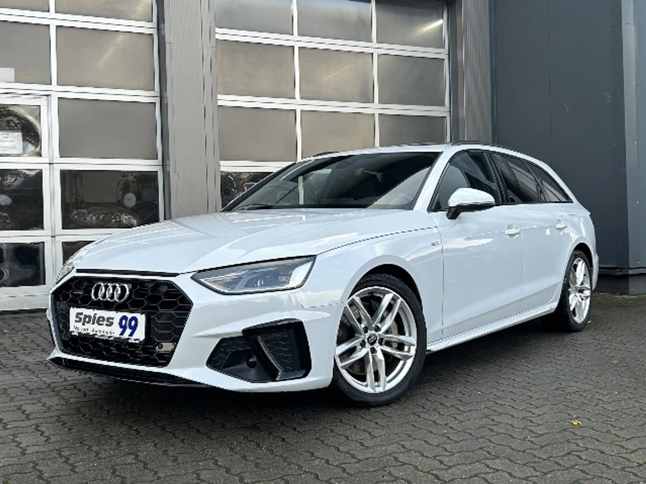 Audi - A4