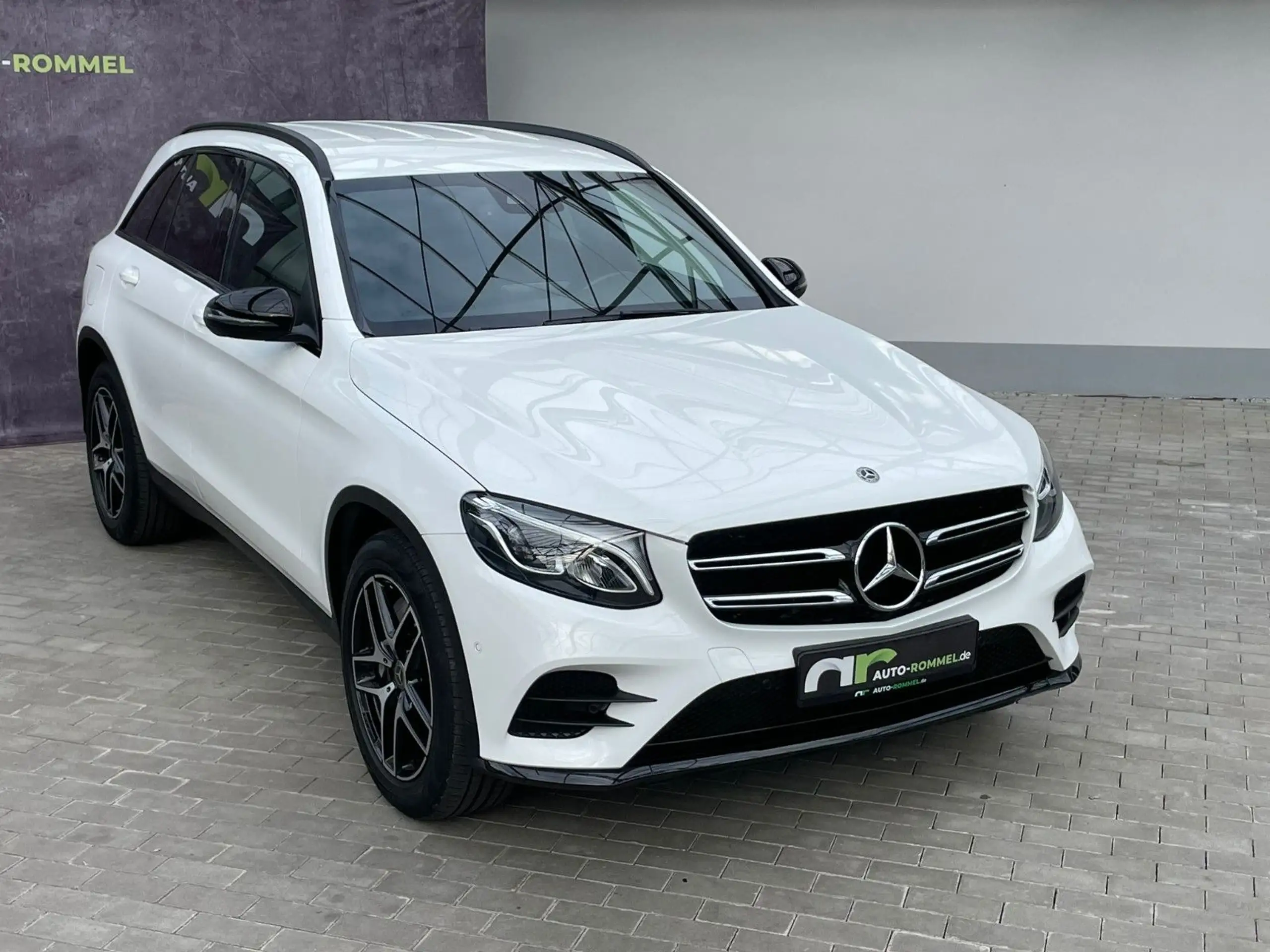 Mercedes-Benz - GLC 250