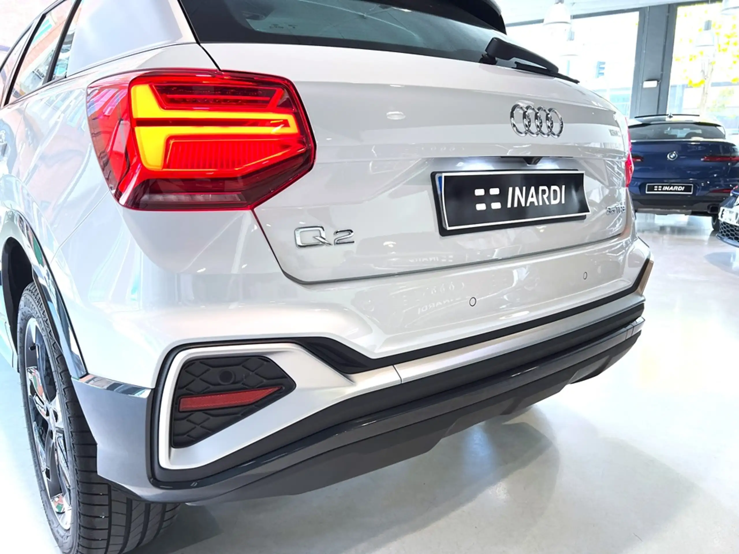 Audi - Q2