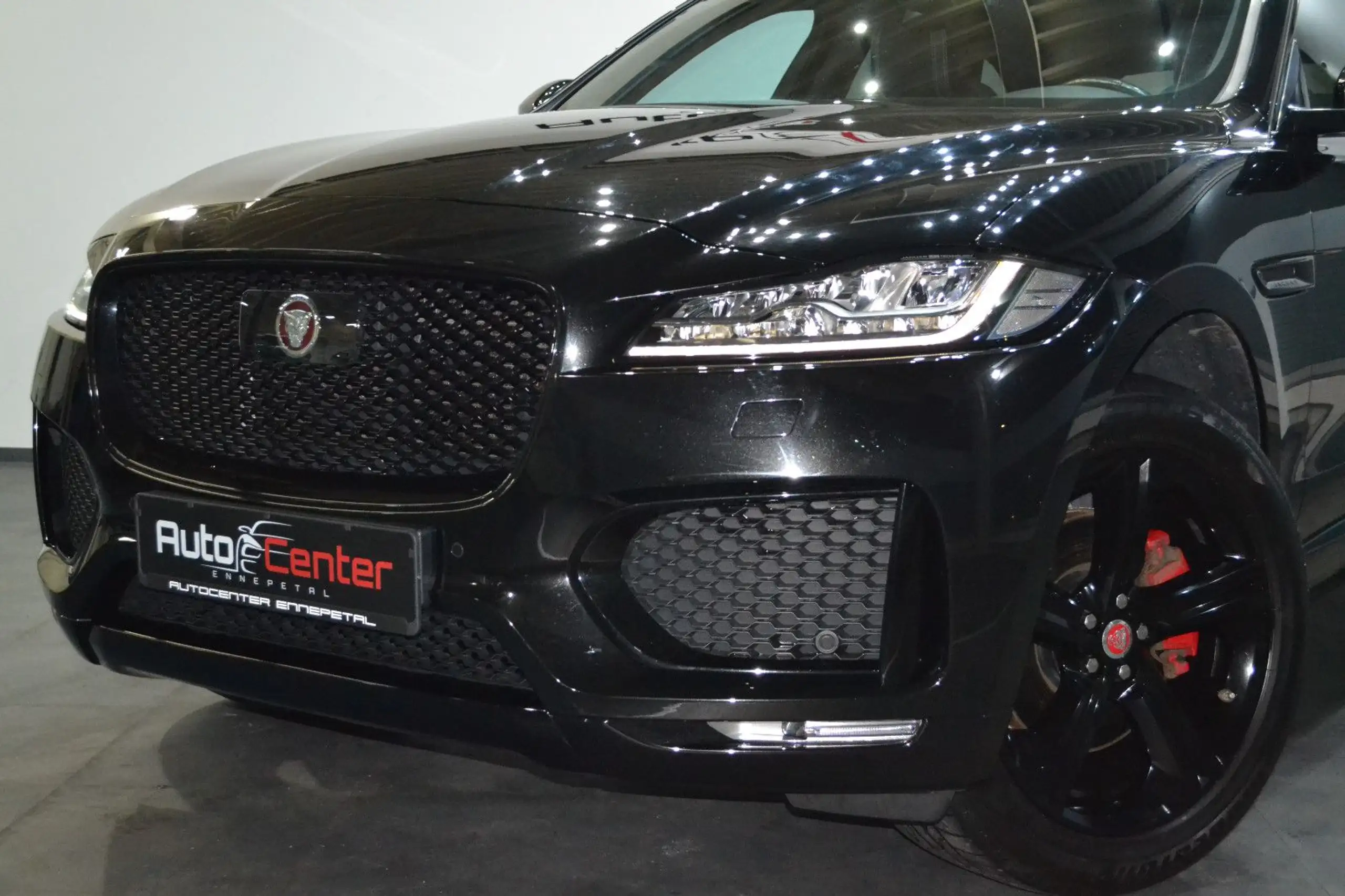 Jaguar - F-Pace