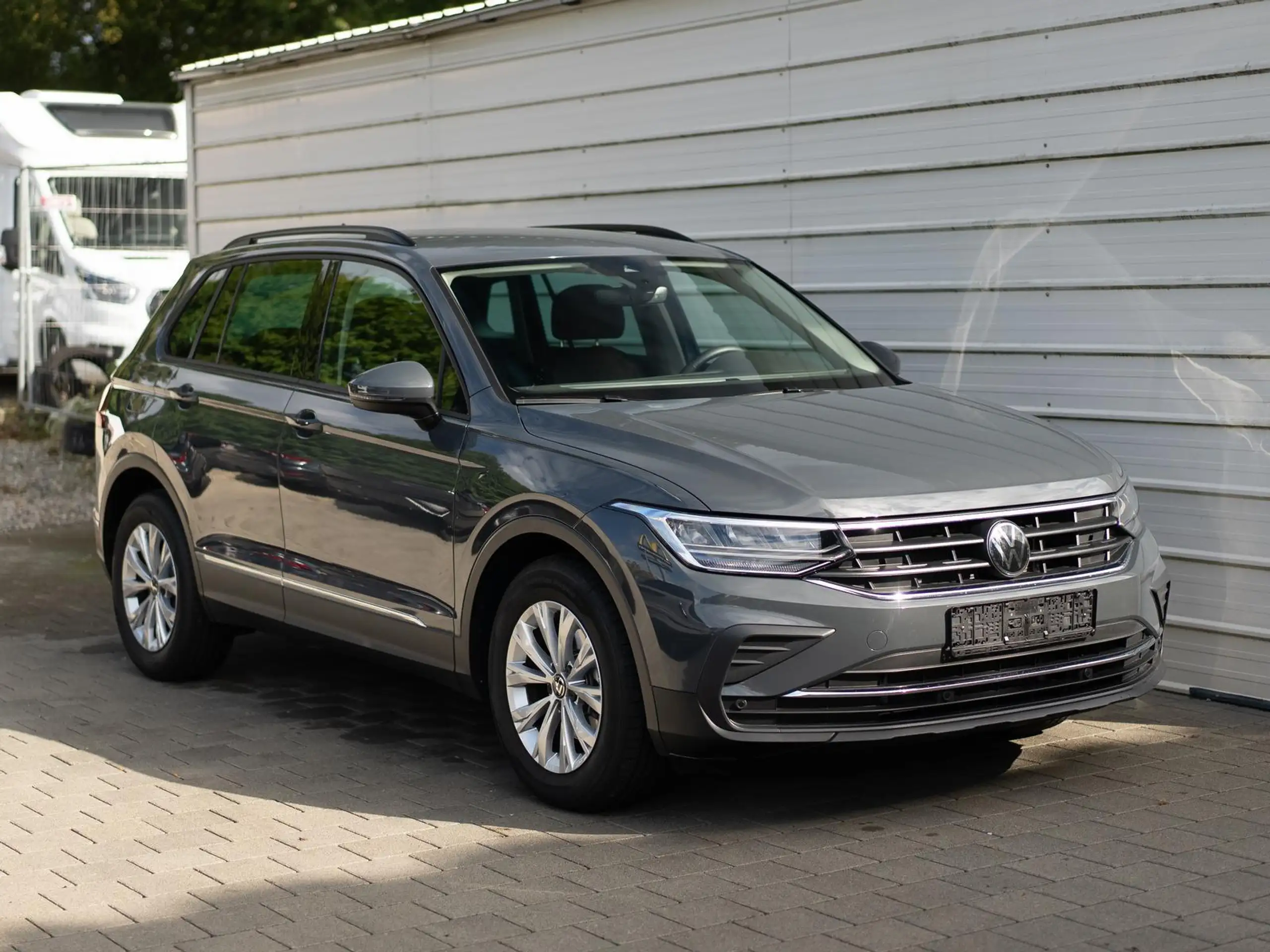 Volkswagen - Tiguan