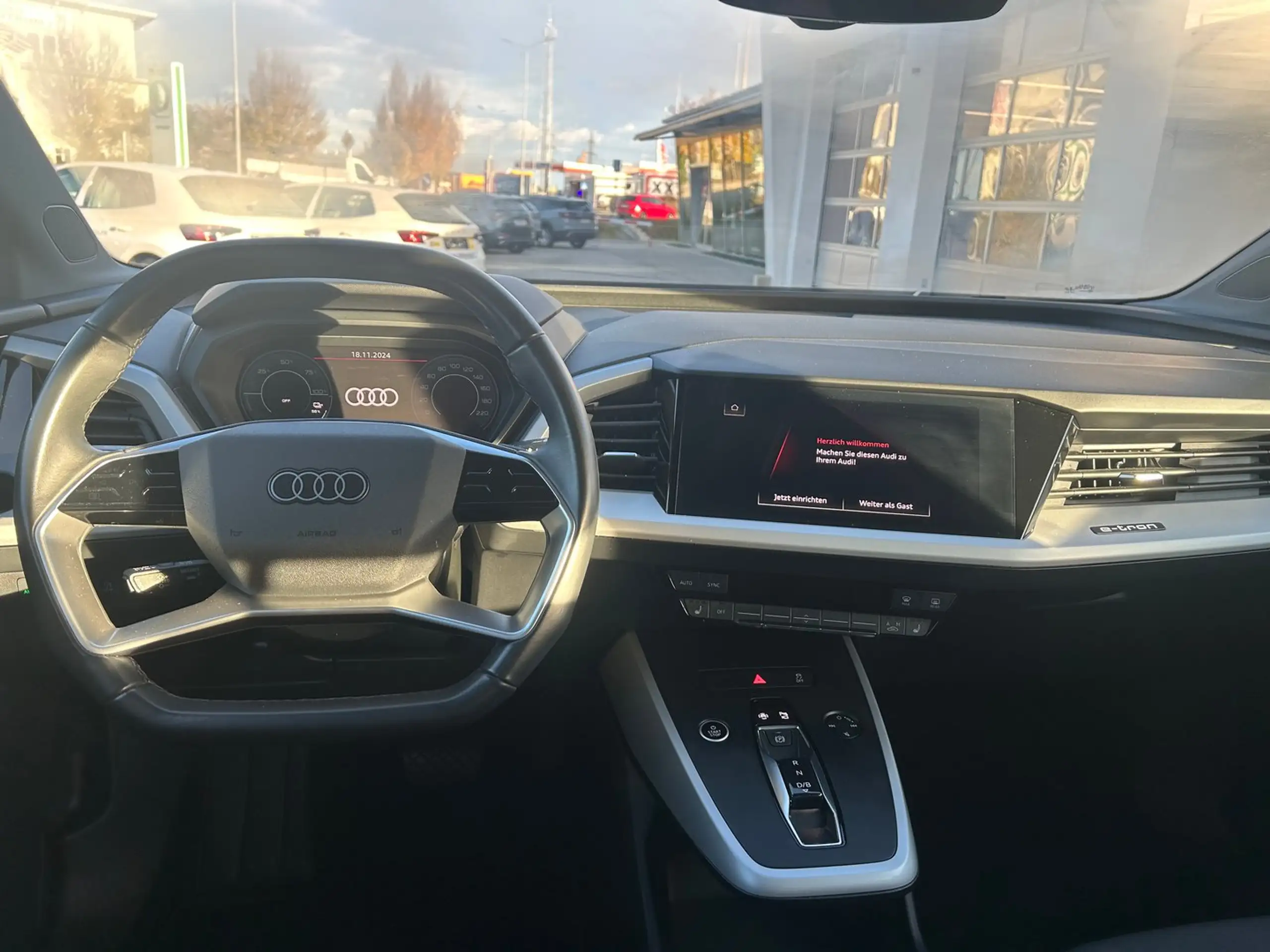 Audi - Q4 e-tron