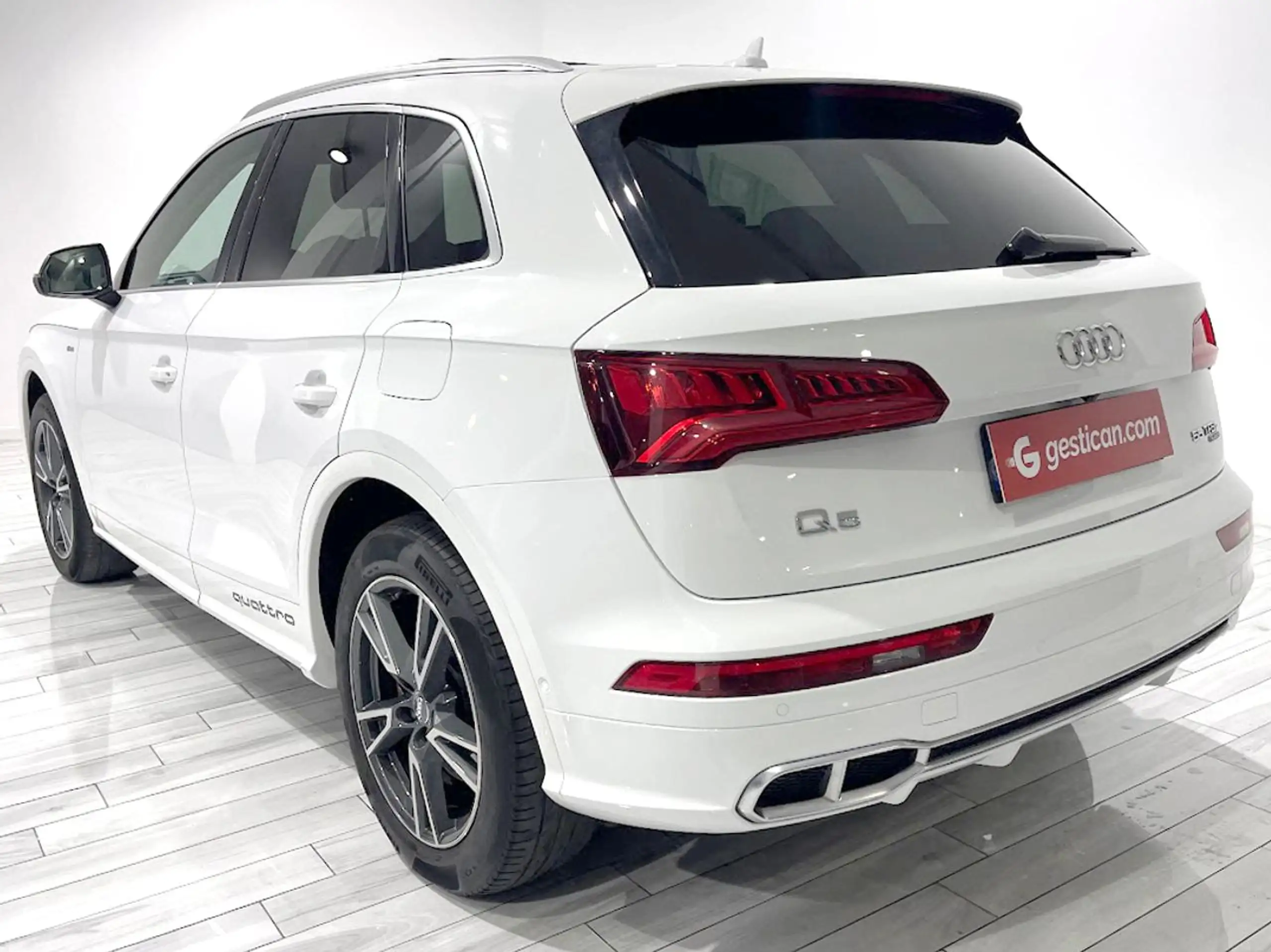 Audi - Q5