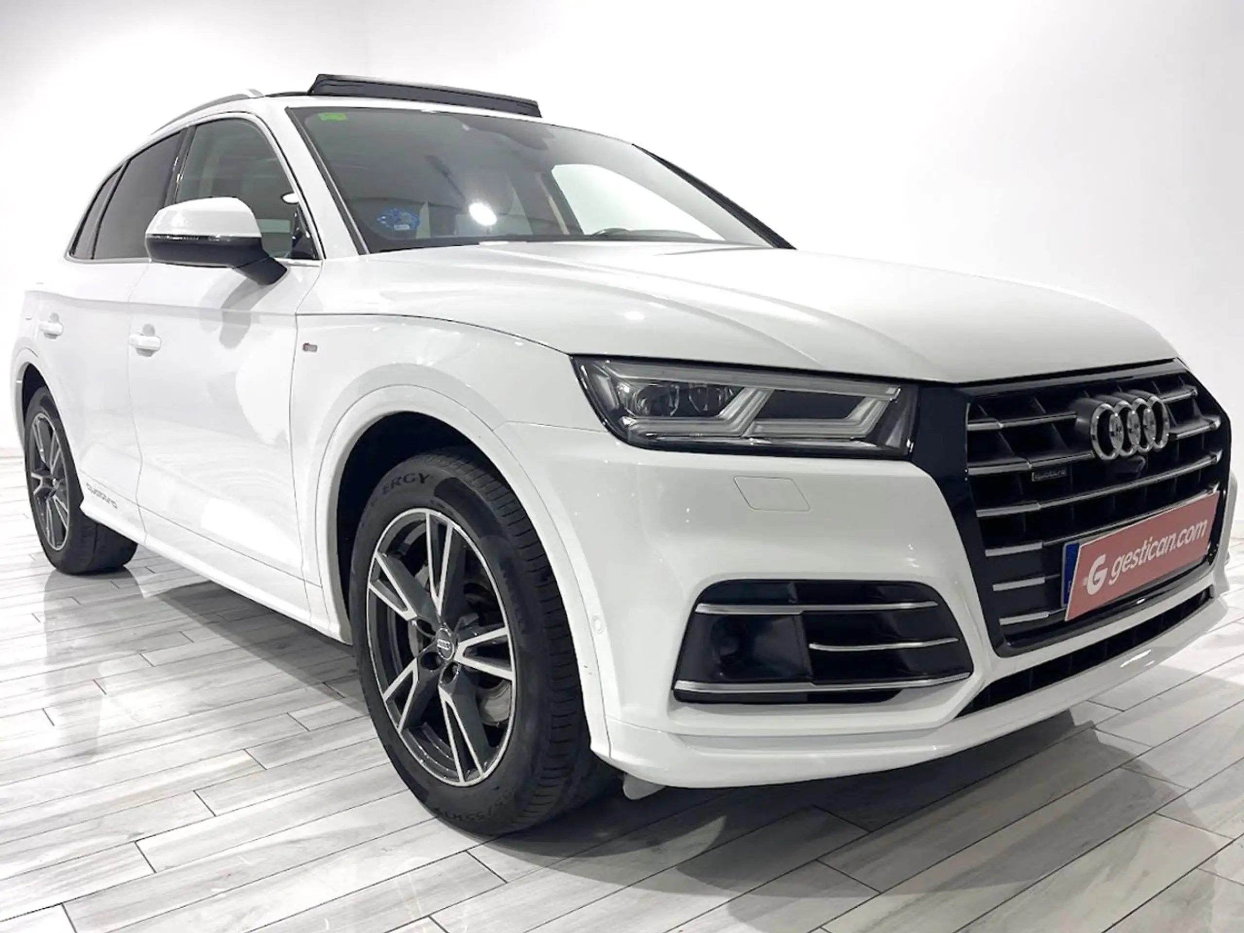 Audi - Q5