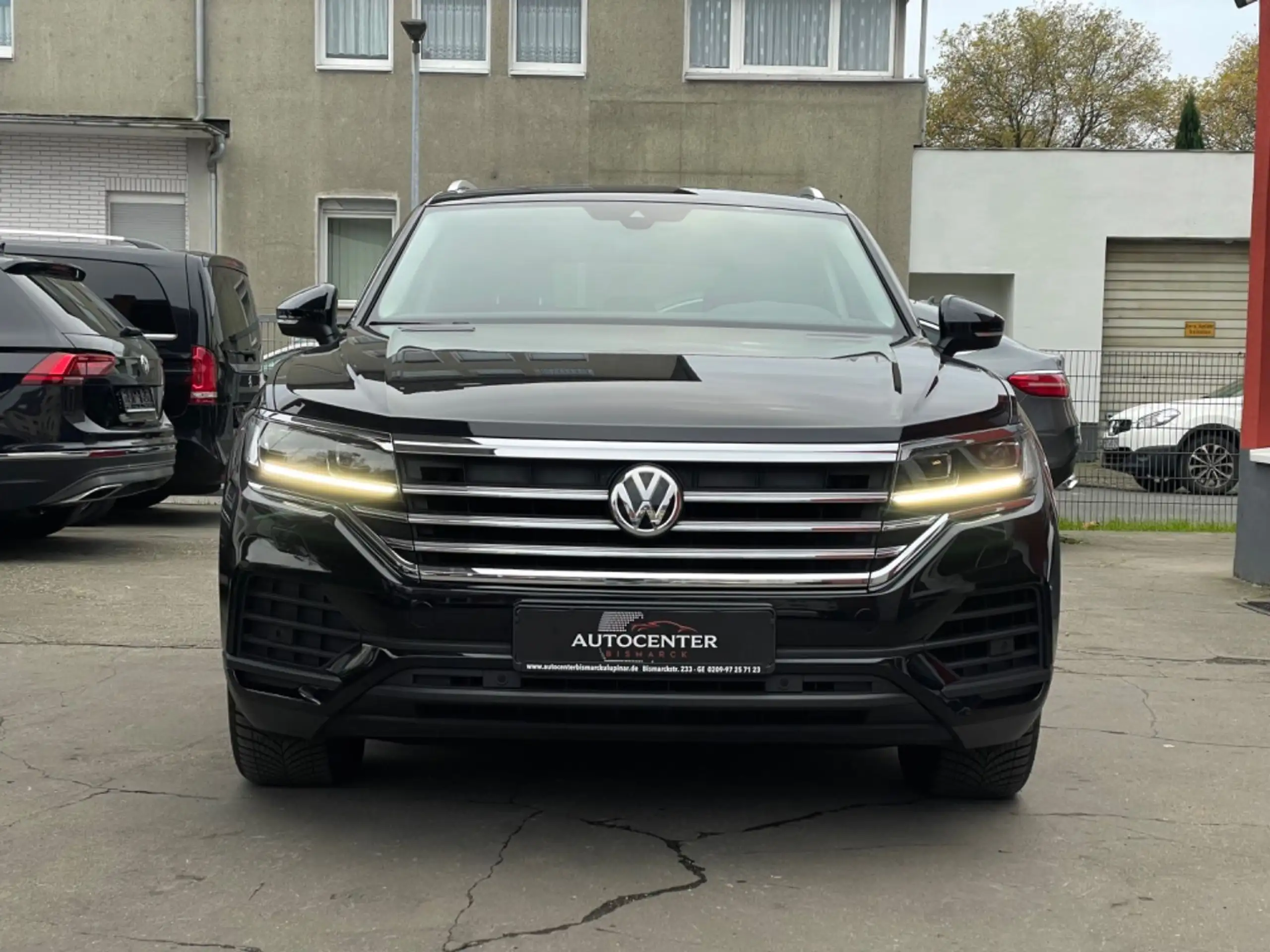 Volkswagen - Touareg