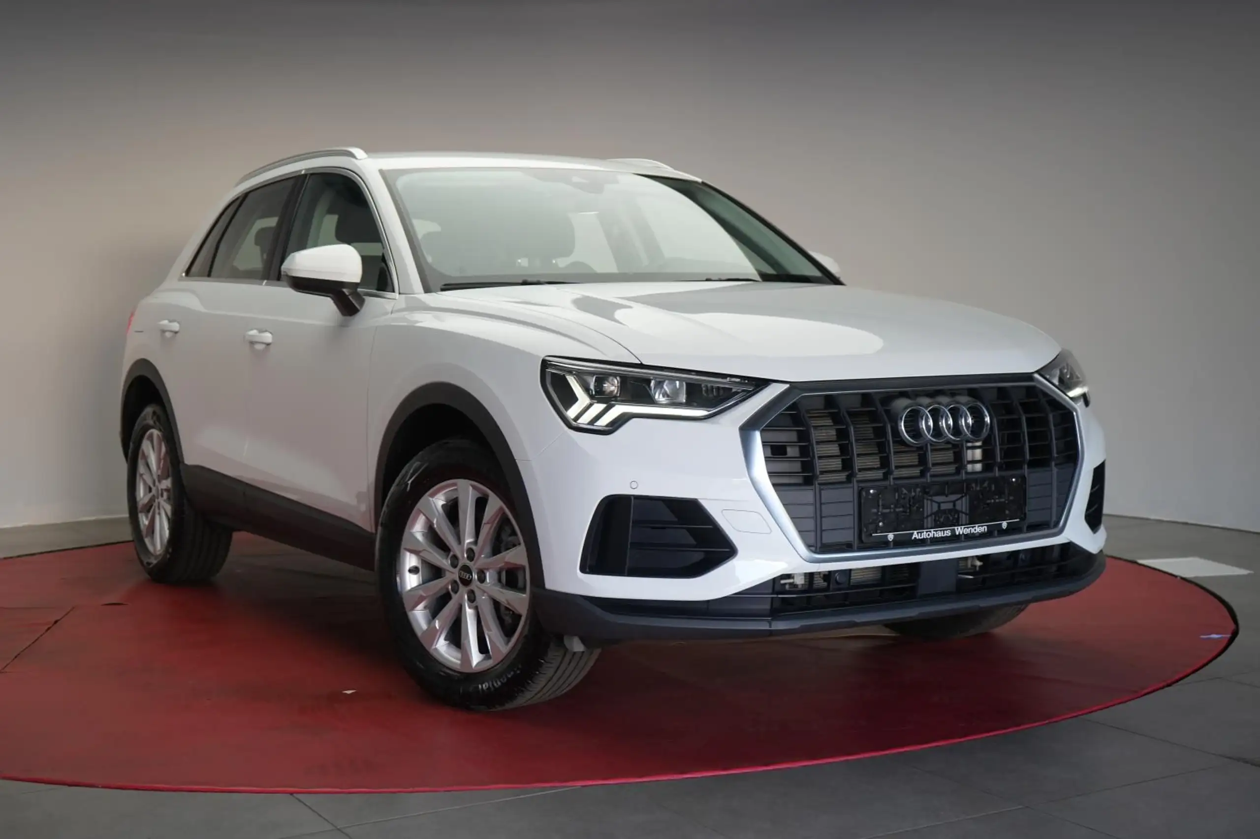 Audi - Q3