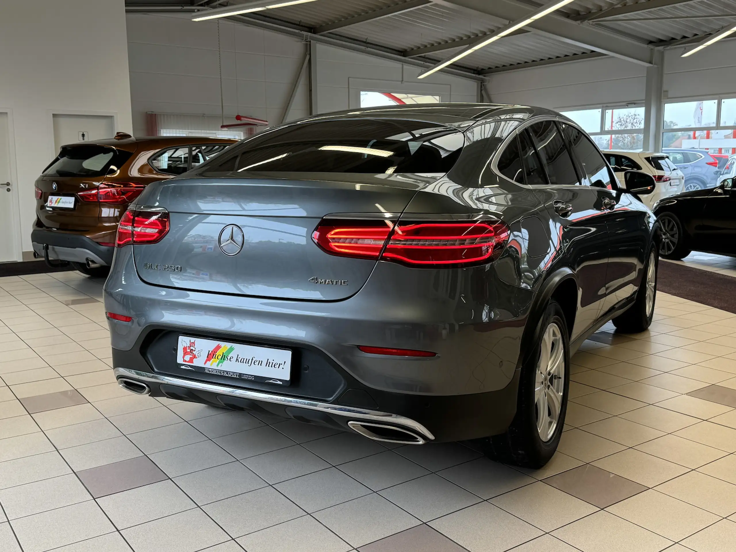 Mercedes-Benz - GLC 250