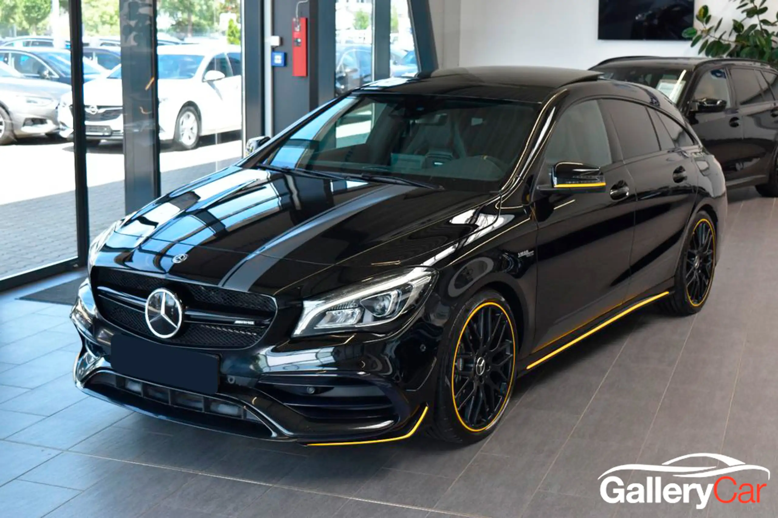 Mercedes-Benz - CLA 45 AMG