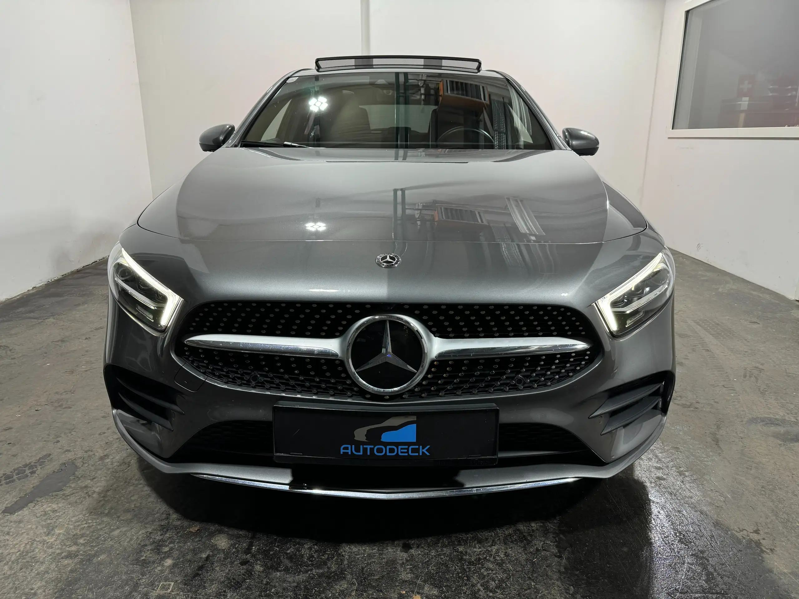 Mercedes-Benz - A 220