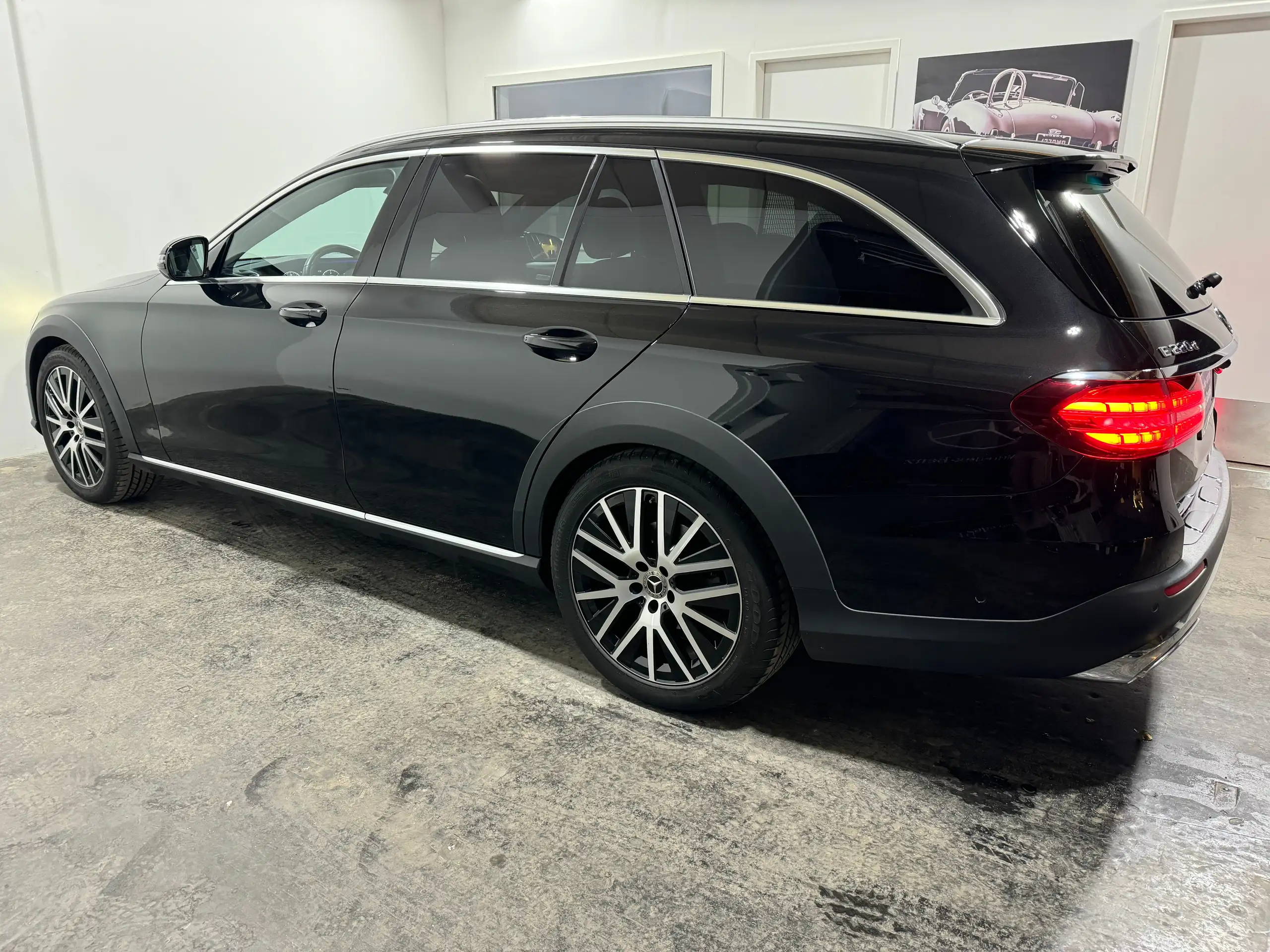 Mercedes-Benz - E 220