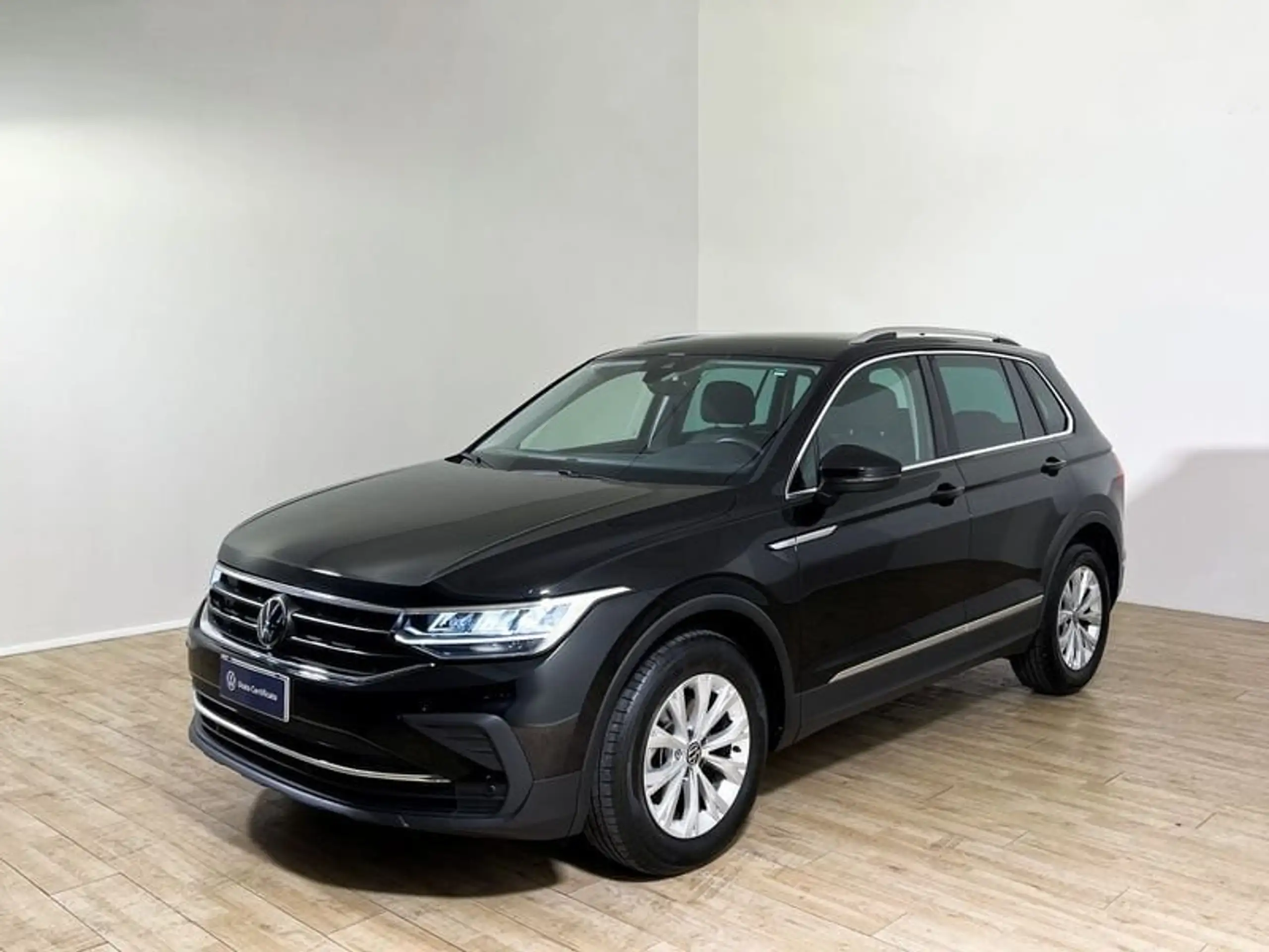 Volkswagen - Tiguan