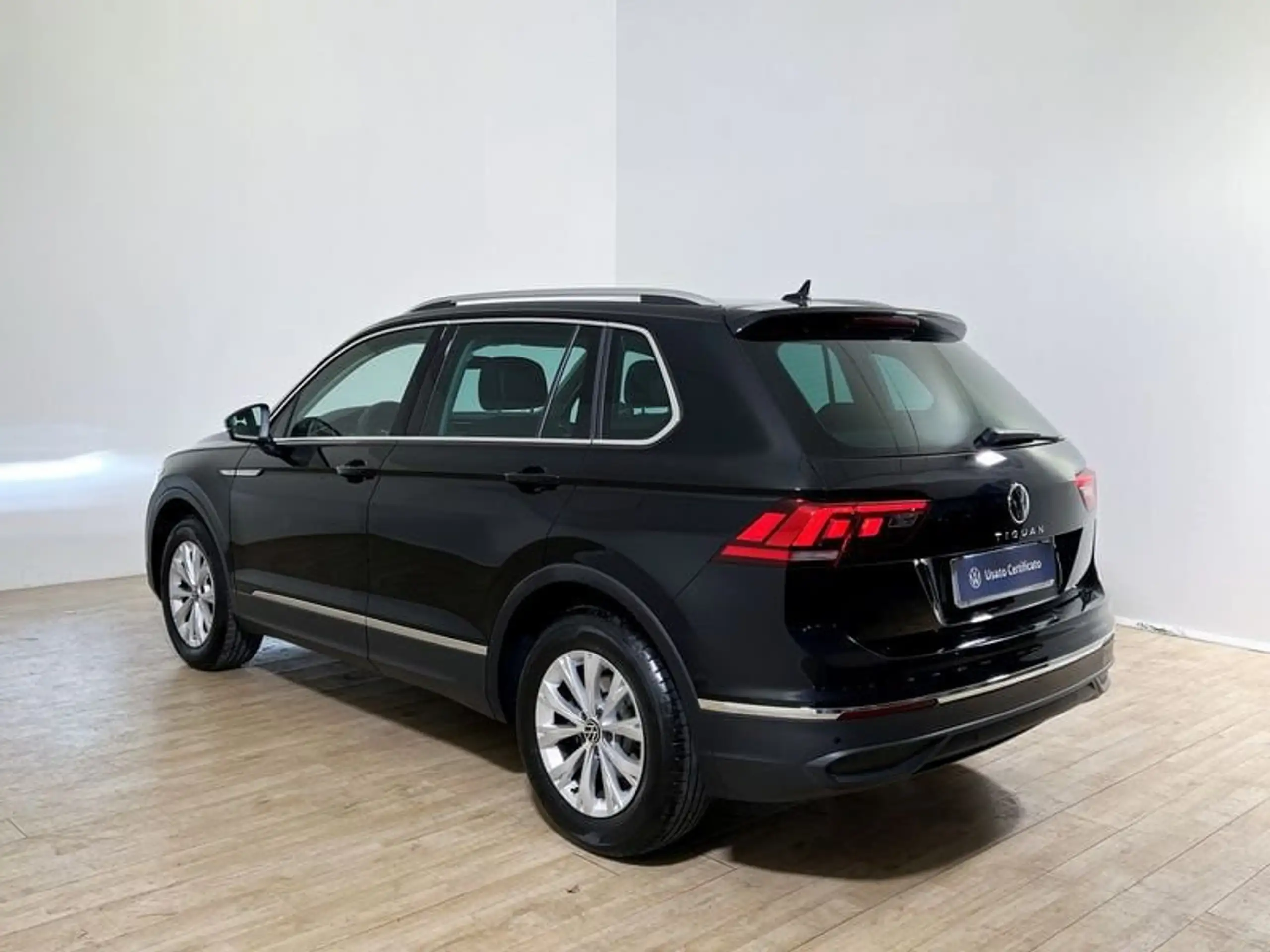 Volkswagen - Tiguan