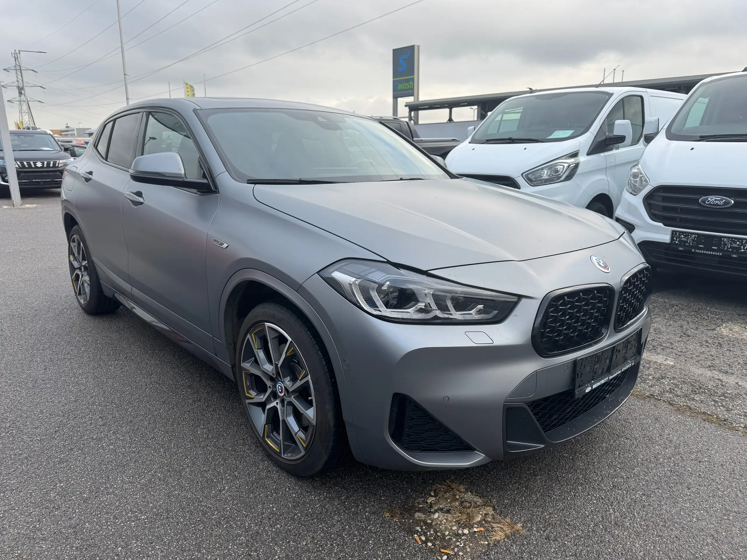 BMW - X2