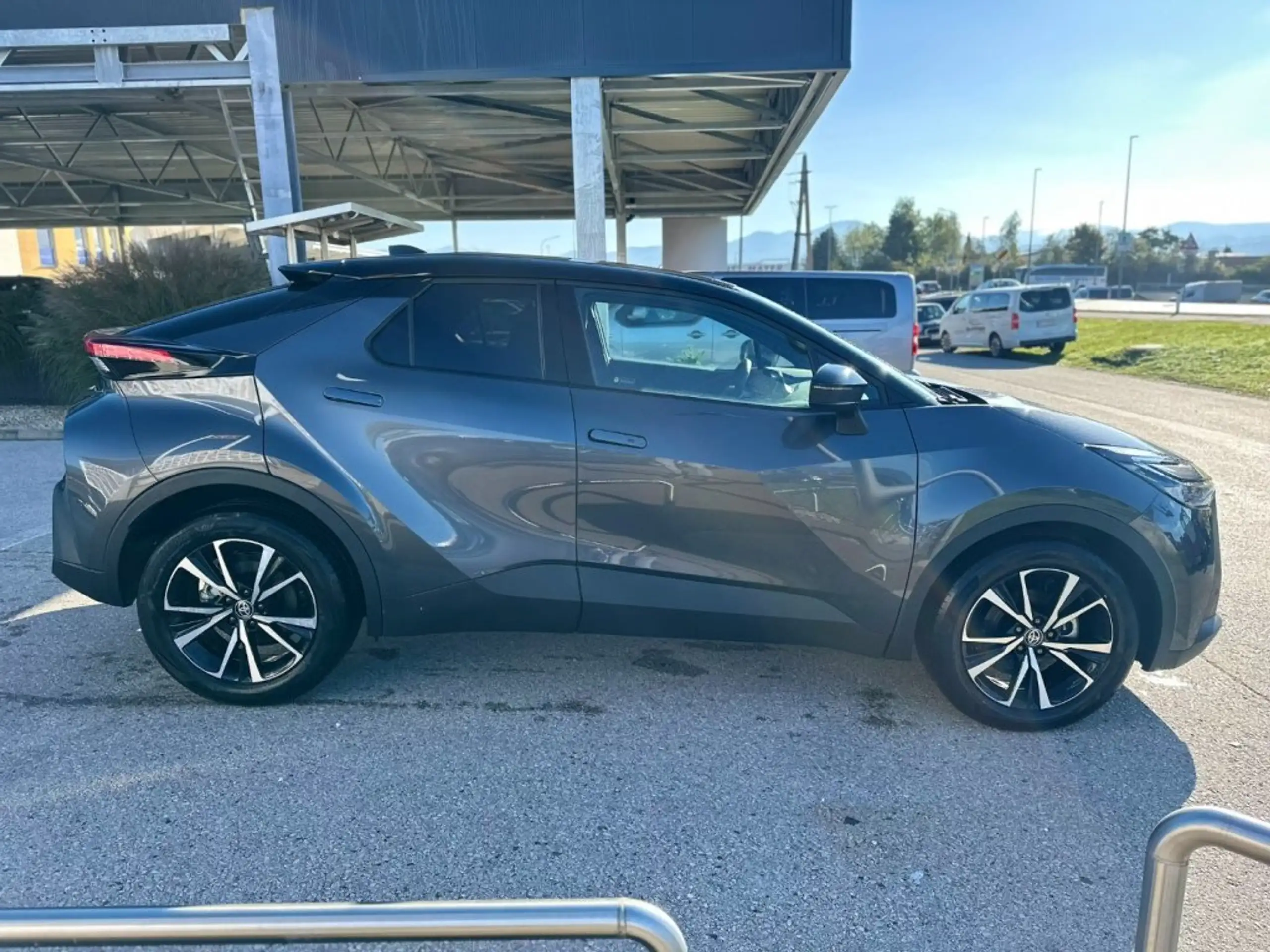 Toyota - C-HR