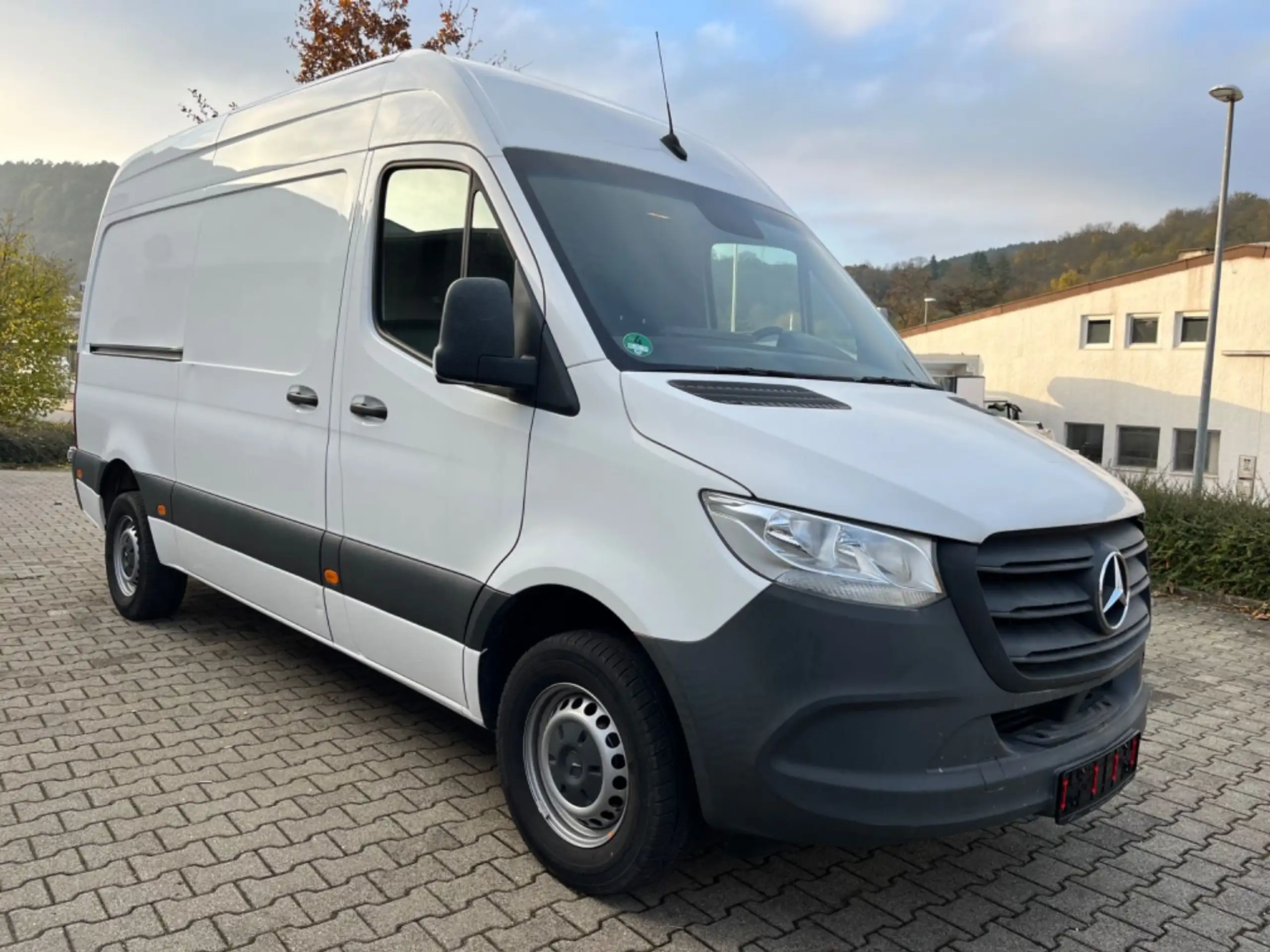 Mercedes-Benz - Sprinter