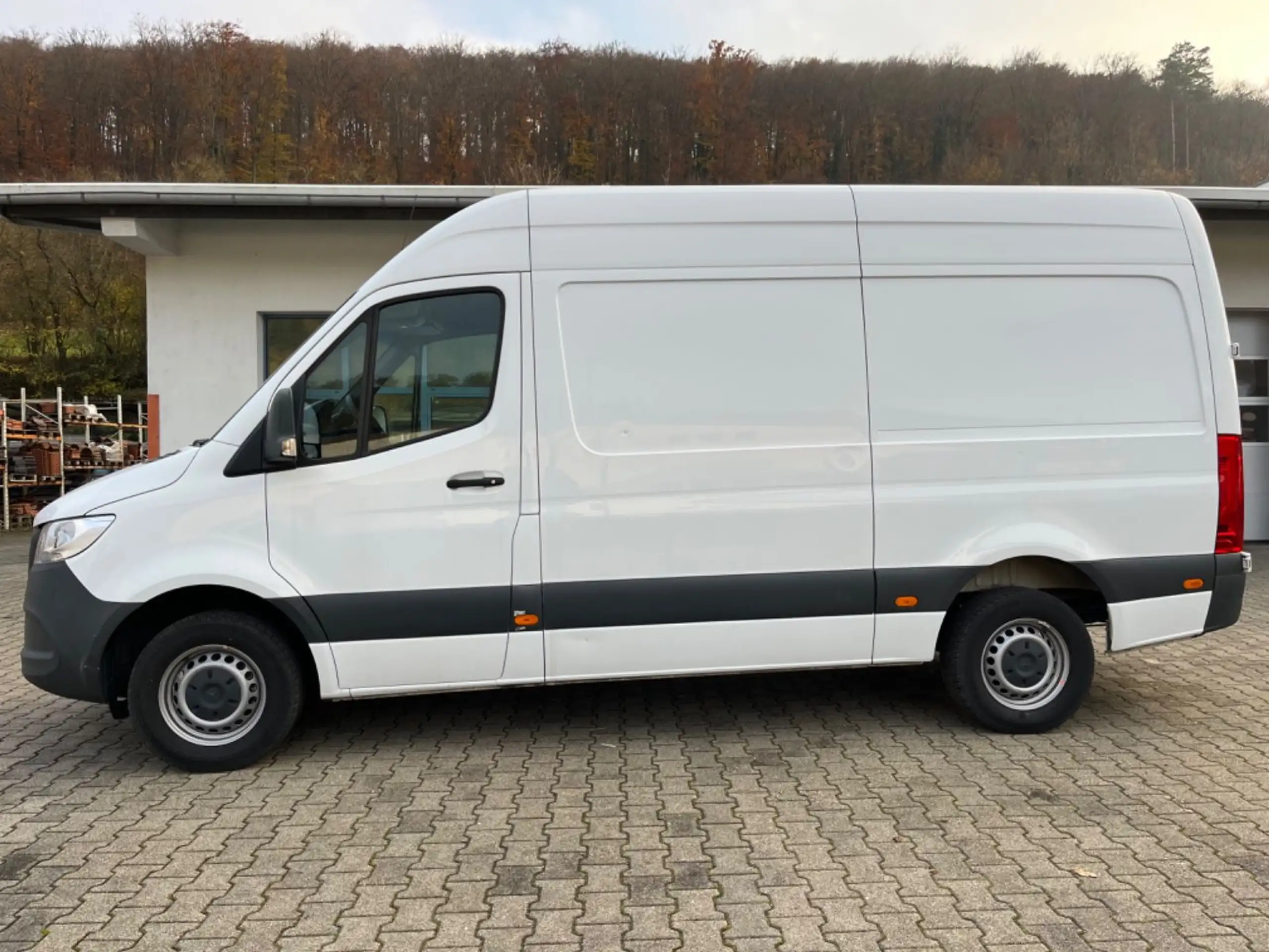 Mercedes-Benz - Sprinter